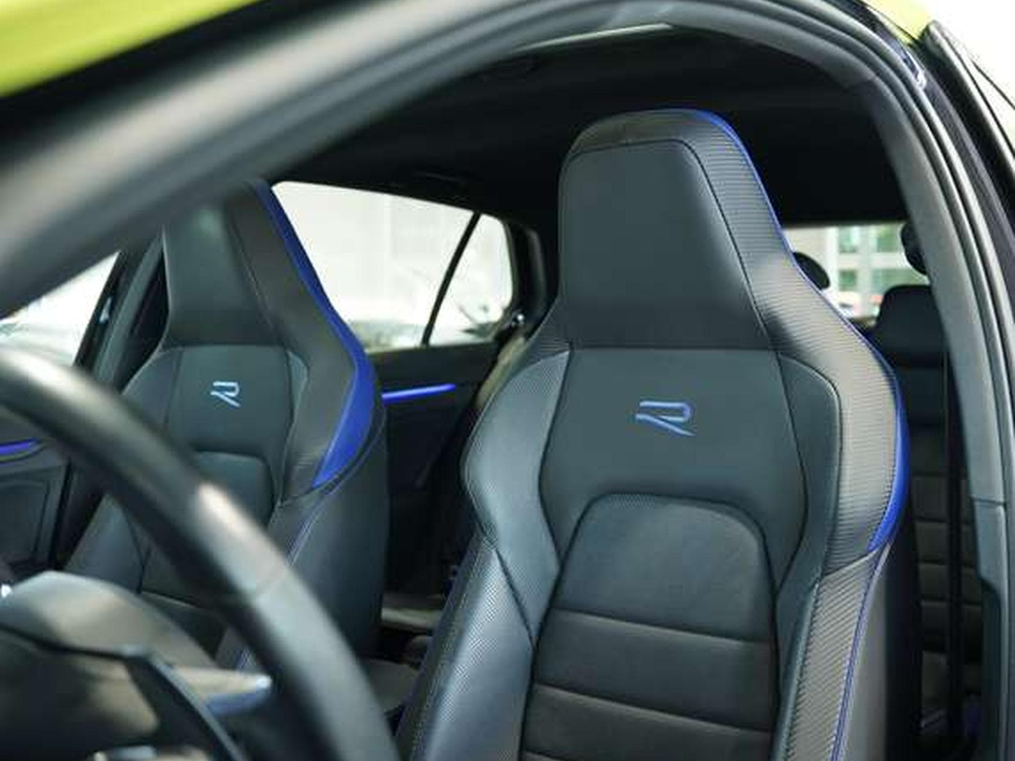 VW Golf R 4M Performance *2.H *19 *AKRA *HUD *Pano (2021) - Photo 30