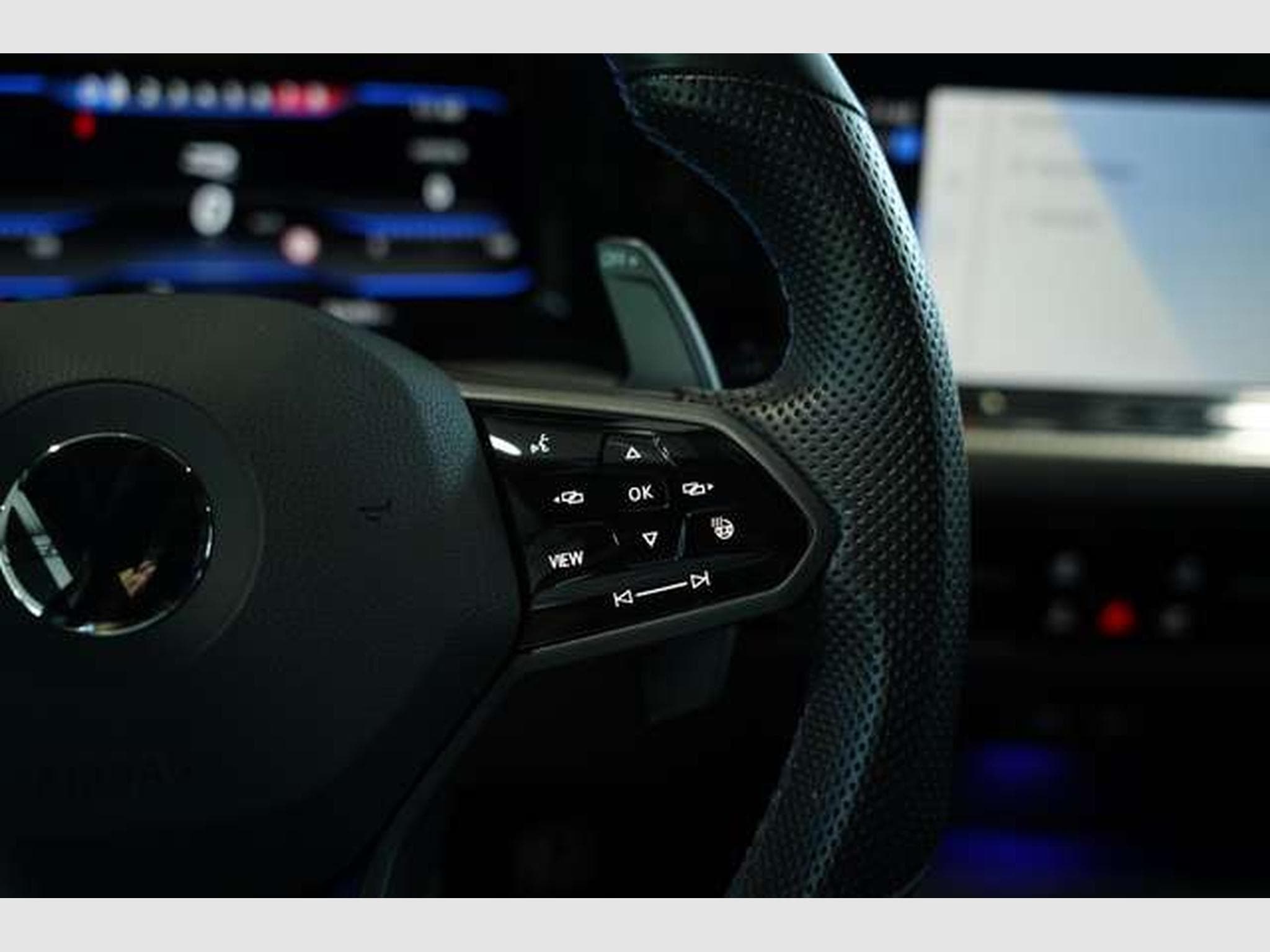 VW Golf R 4M Performance *2.H *19 *AKRA *HUD *Pano (2021) - Photo 43