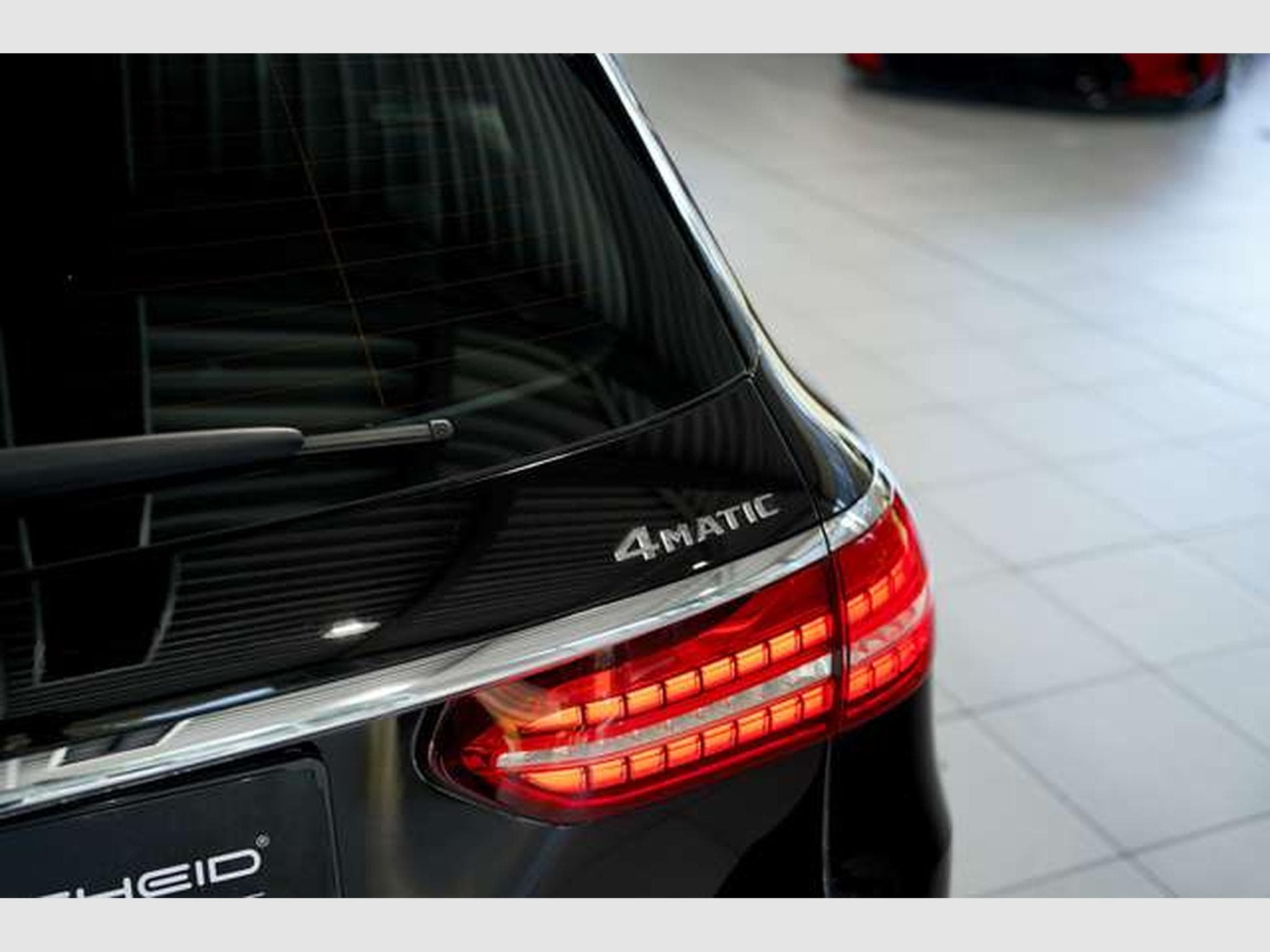 Mercedes E 300 d T 4M AMG Line *2.H *19 *GSD *AHK *MwSt. (2021) - Photo 13