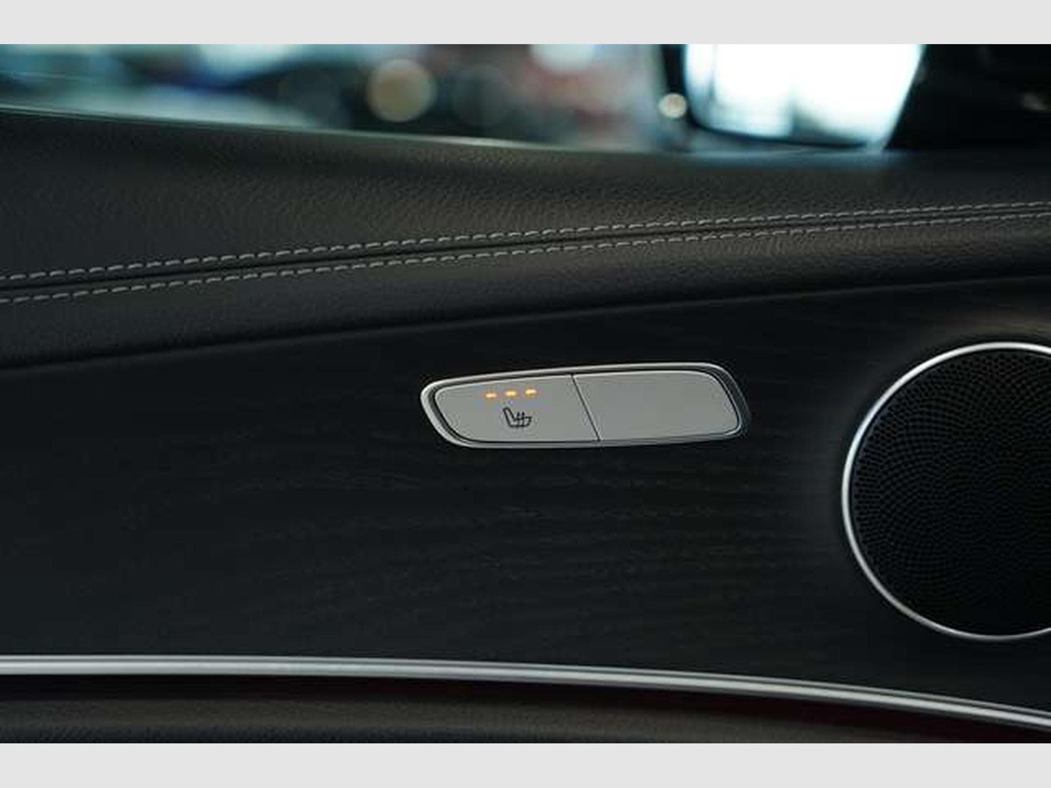 Mercedes E 300 d T 4M AMG Line *2.H *19 *GSD *AHK *MwSt. (2021) - Photo 25