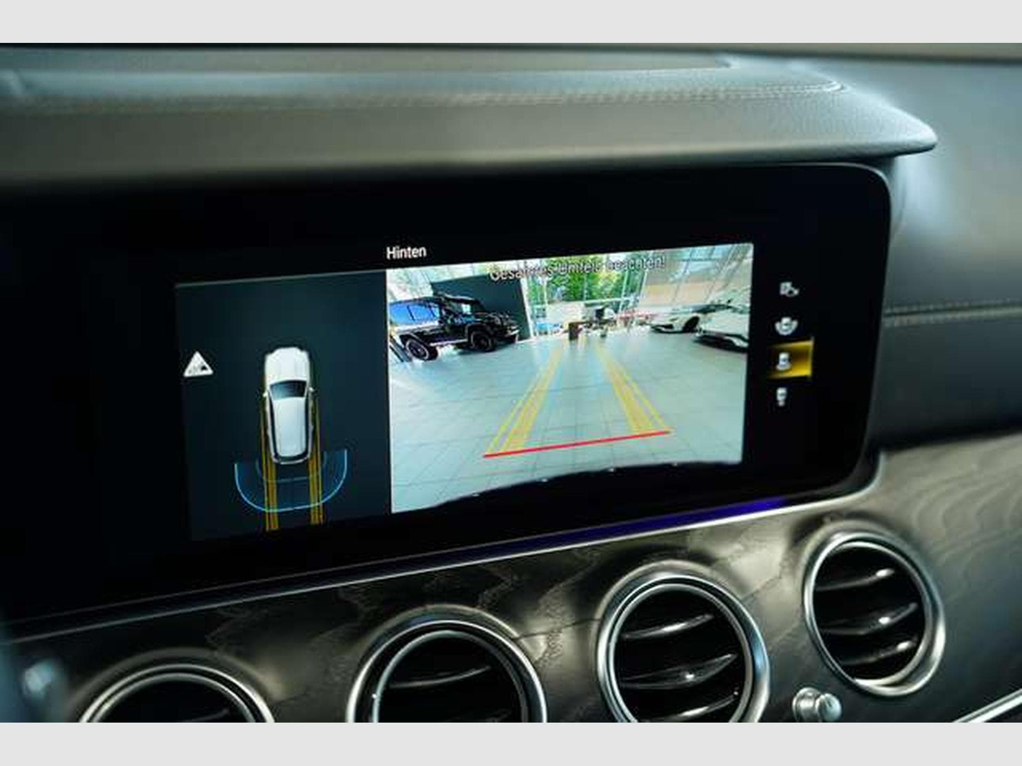 Mercedes E 300 d T 4M AMG Line *2.H *19 *GSD *AHK *MwSt. (2021) - Photo 30