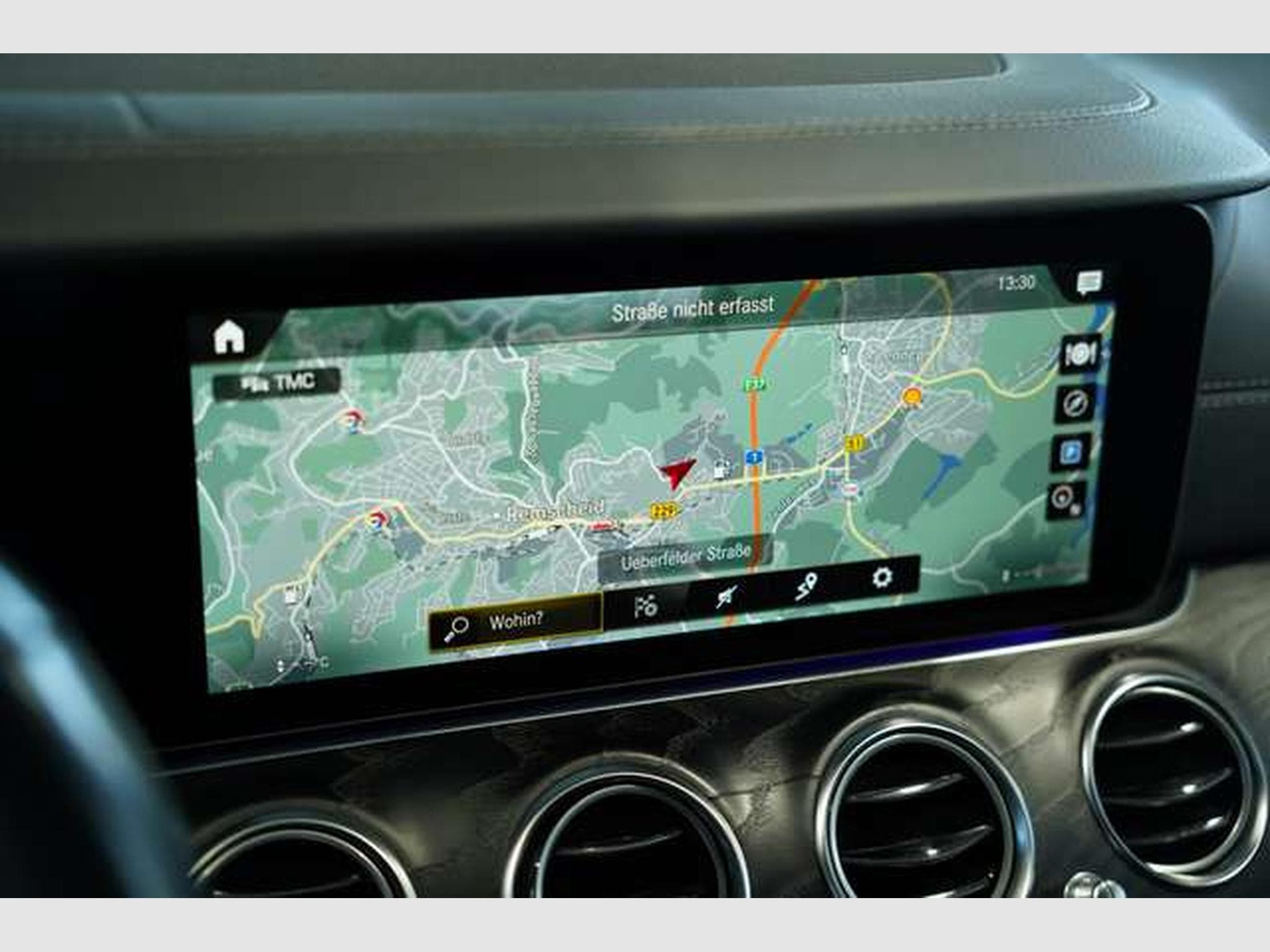 Mercedes E 300 d T 4M AMG Line *2.H *19 *GSD *AHK *MwSt. (2021) - Photo 31