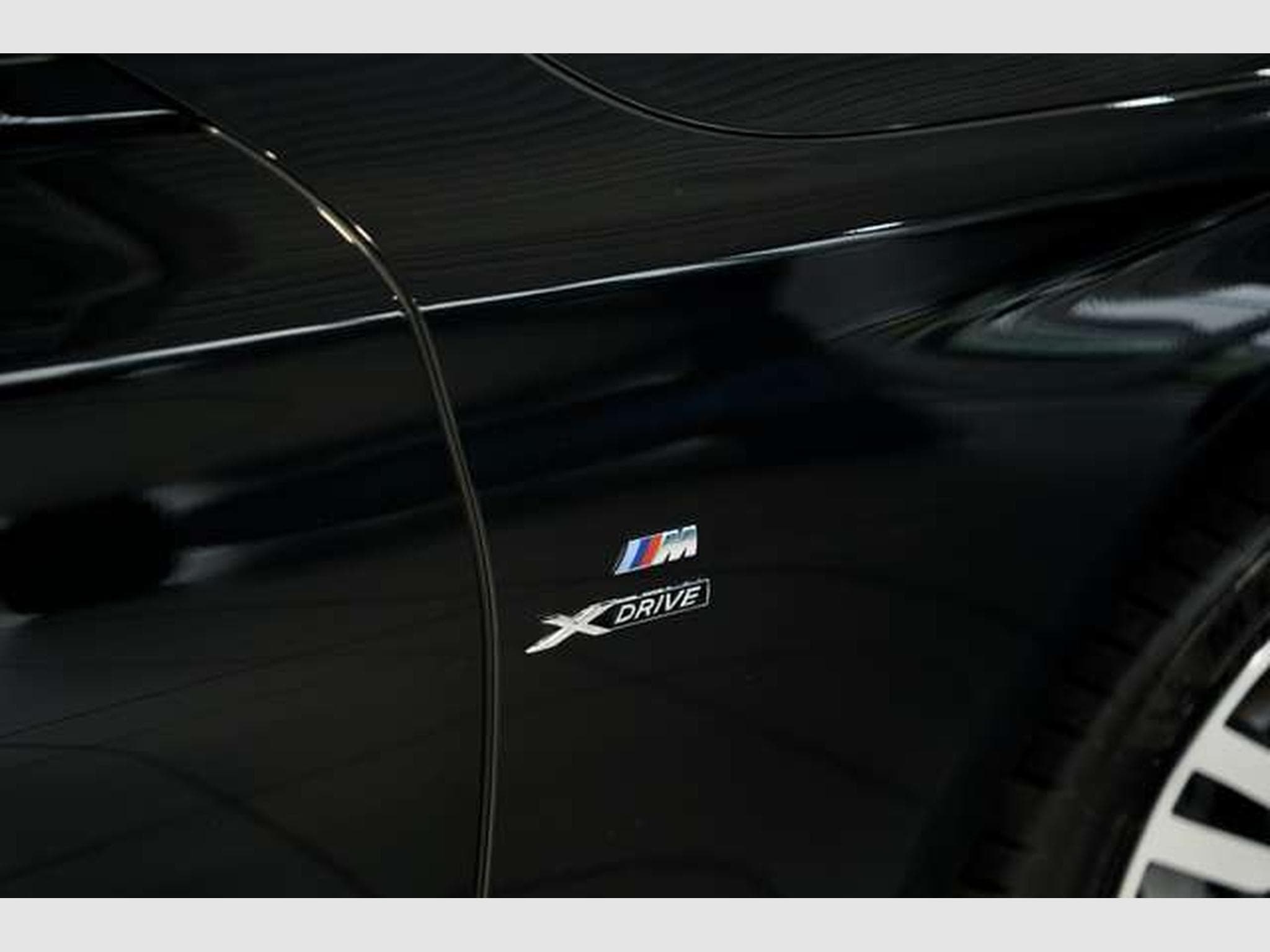 BMW 750 i xDrive M Sportpaket*20 *B&W *GSD *S-AGA (2015) - Photo 10