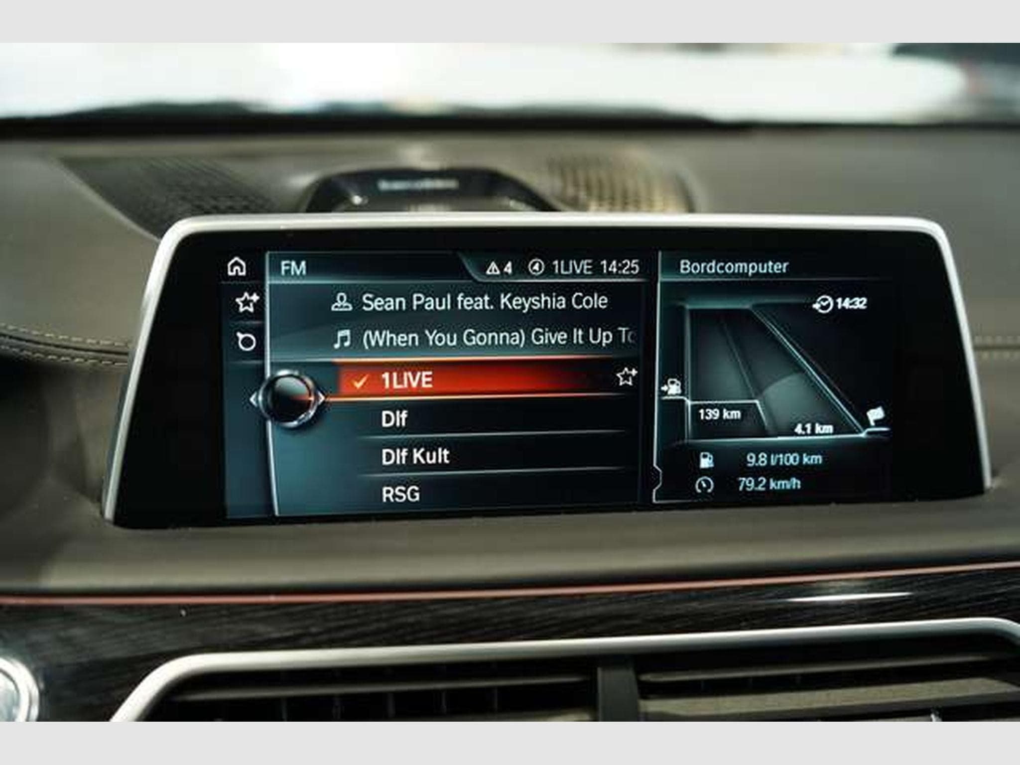 BMW 750 i xDrive M Sportpaket*20 *B&W *GSD *S-AGA (2015) - Photo 39