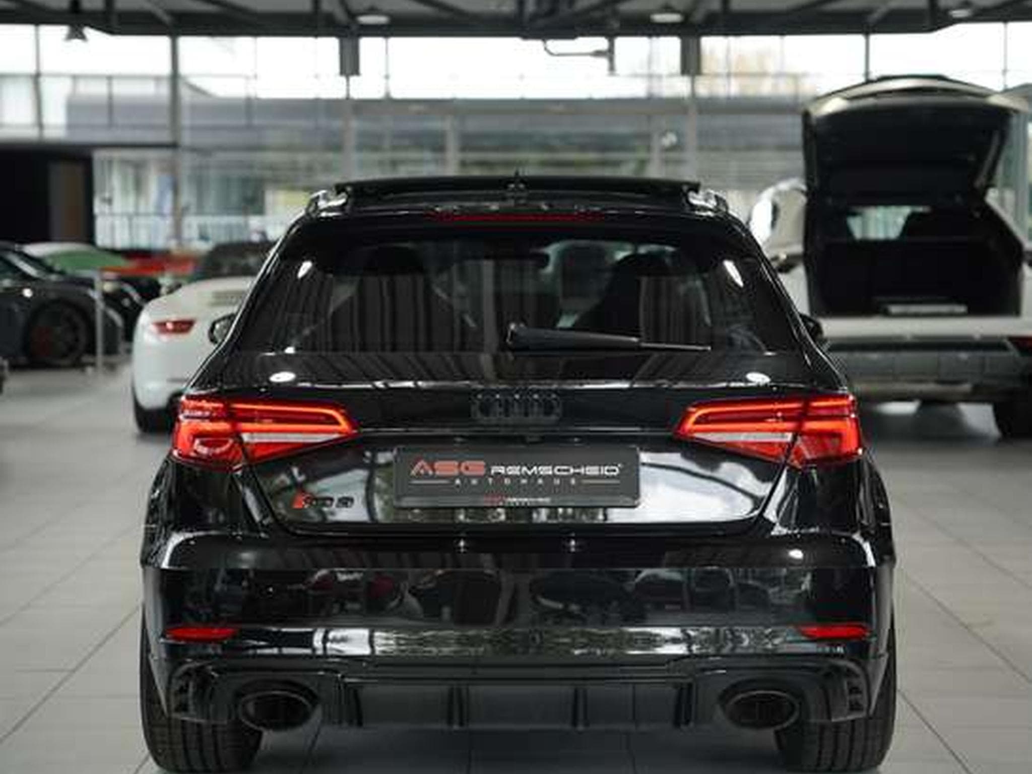 Audi RS3 2.5 TFSI quattro*Schale*Pano*RS-AGA*1H*B&O* (2019) - Photo 10