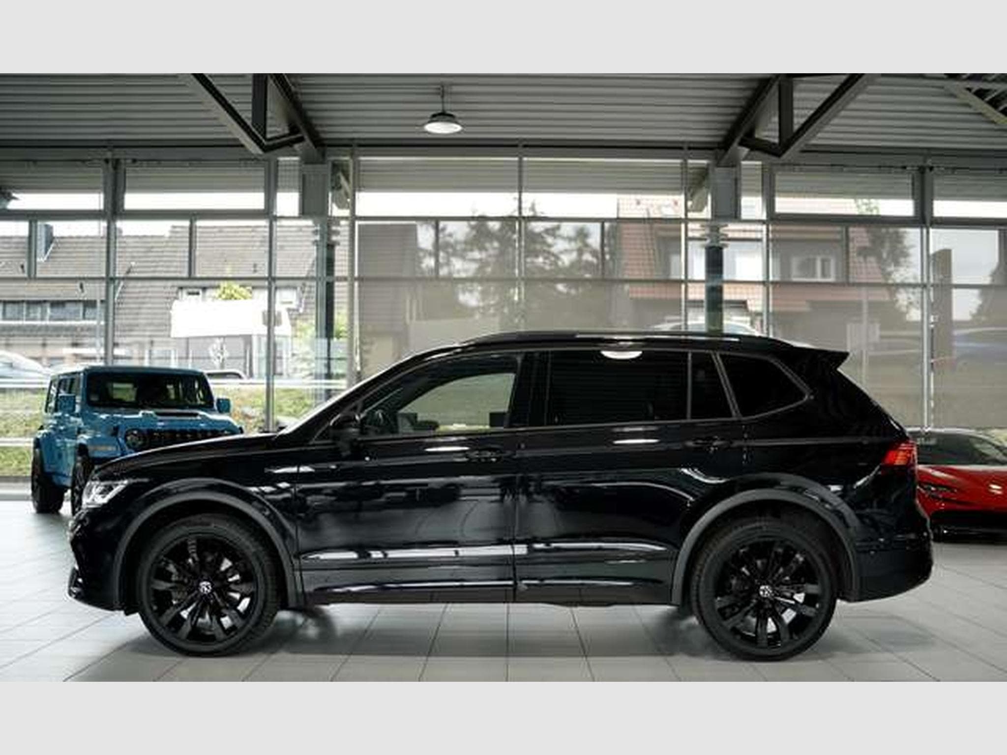 VW Tiguan R-Line 4M 2.H *20 *Pano *7-Sitz (2024) - Photo 11