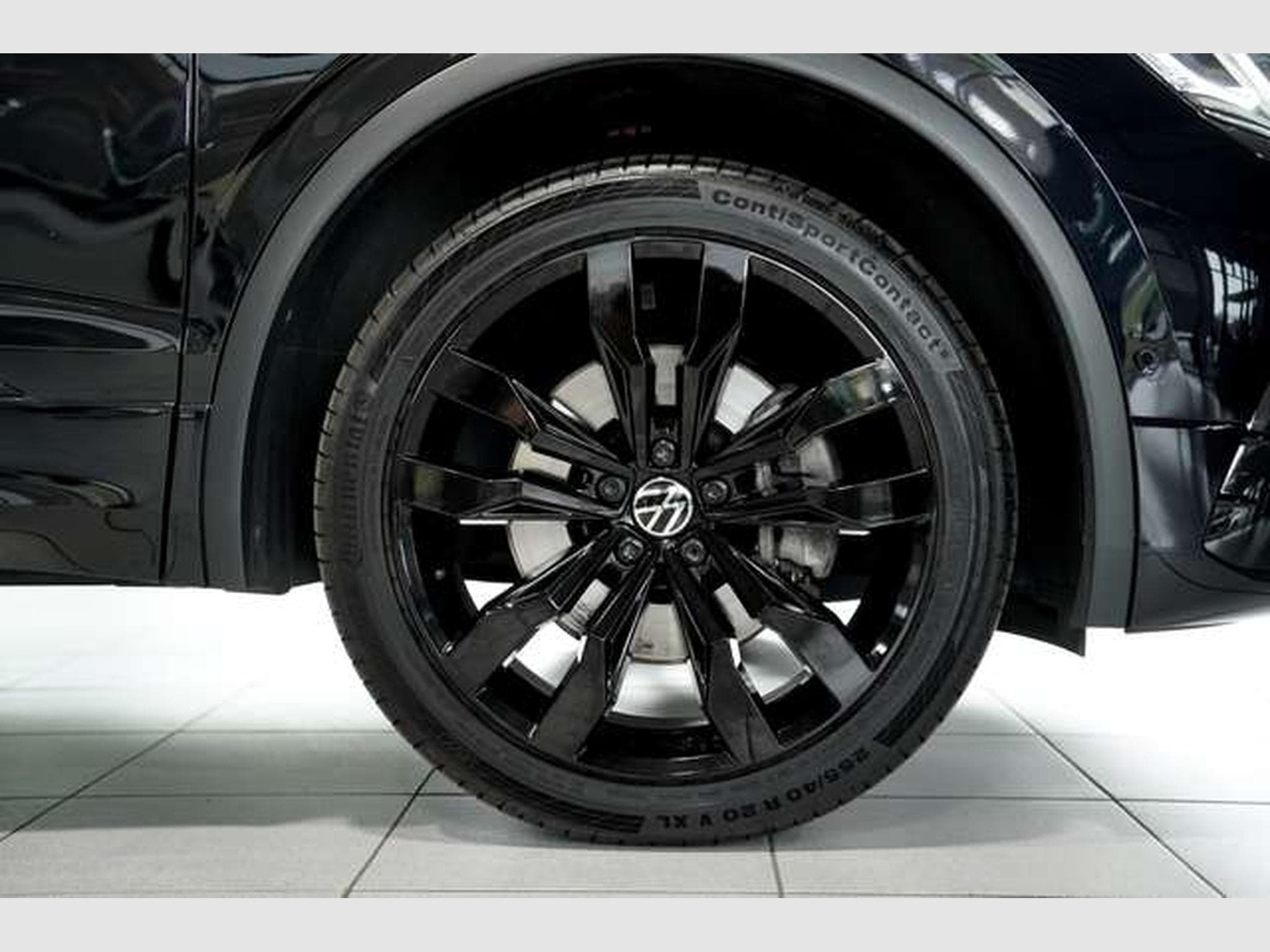 VW Tiguan R-Line 4M 2.H *20 *Pano *7-Sitz (2024) - Photo 13
