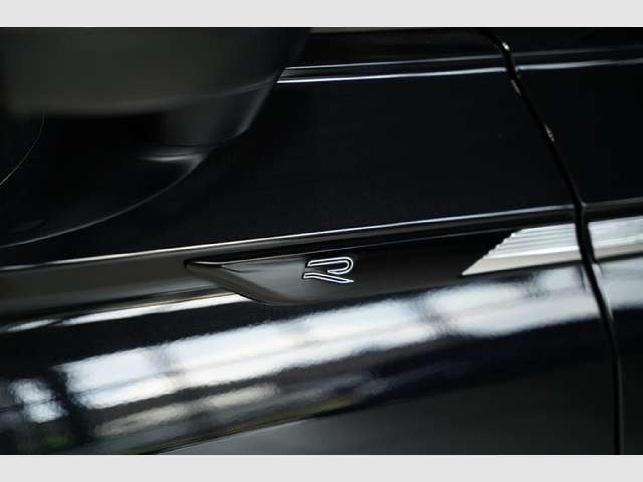 VW Tiguan R-Line 4M 2.H *20 *Pano *7-Sitz (2024) - Photo 14