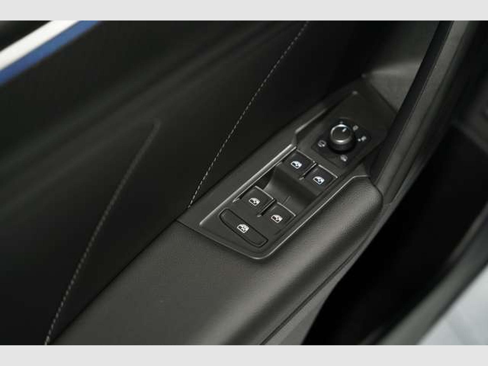 VW Tiguan R-Line 4M 2.H *20 *Pano *7-Sitz (2024) - Photo 28
