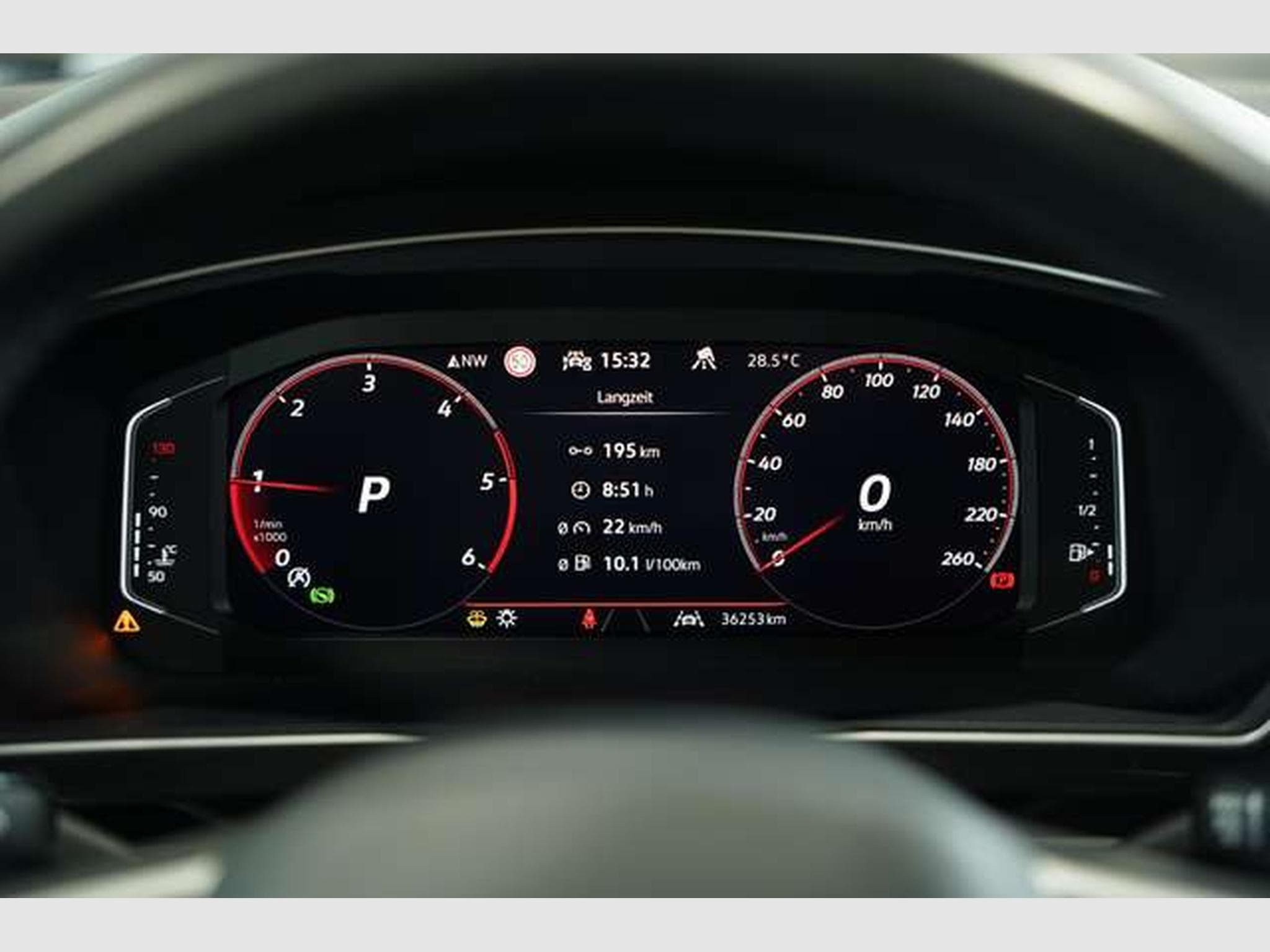 VW Tiguan R-Line 4M 2.H *20 *Pano *7-Sitz (2024) - Photo 41