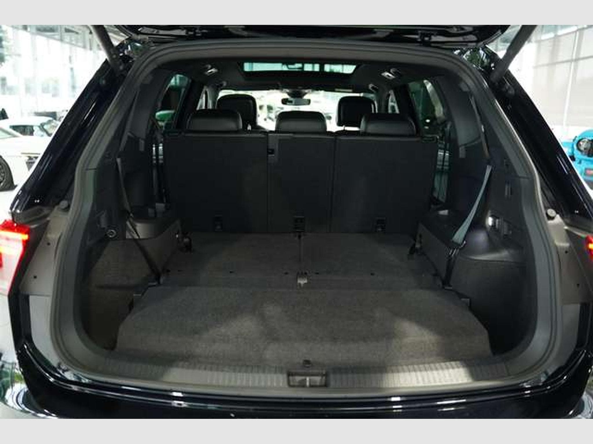 VW Tiguan R-Line 4M 2.H *20 *Pano *7-Sitz (2024) - Photo 43