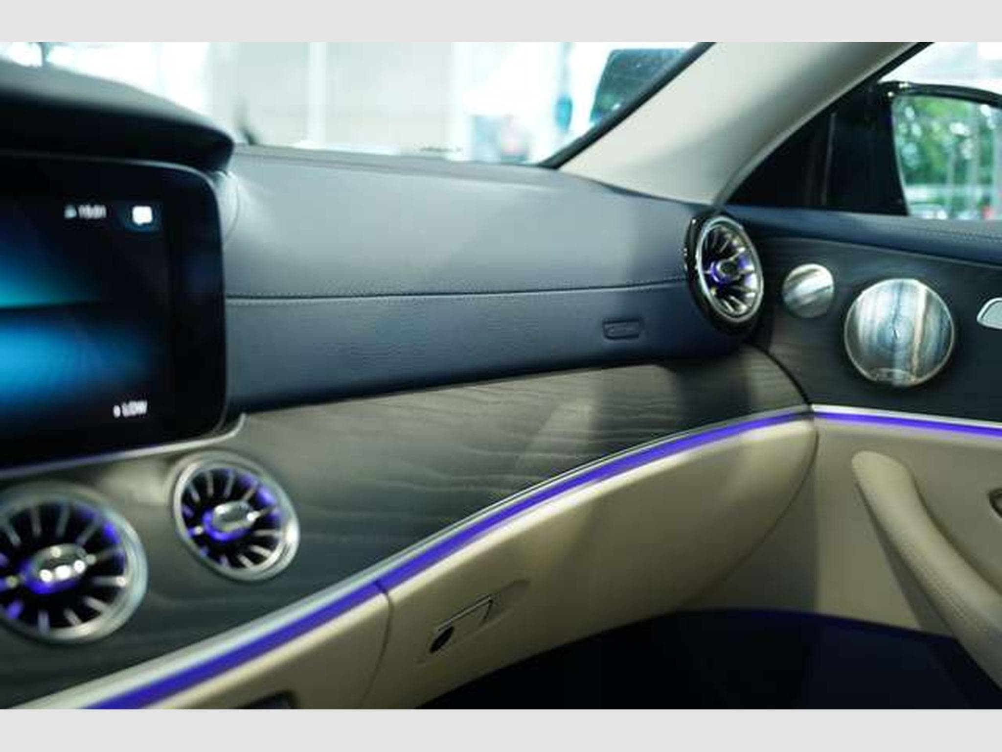 Mercedes E 300 Coupé AMG Line *BURM *LUFT *Night *Memory (2021) - Photo 41