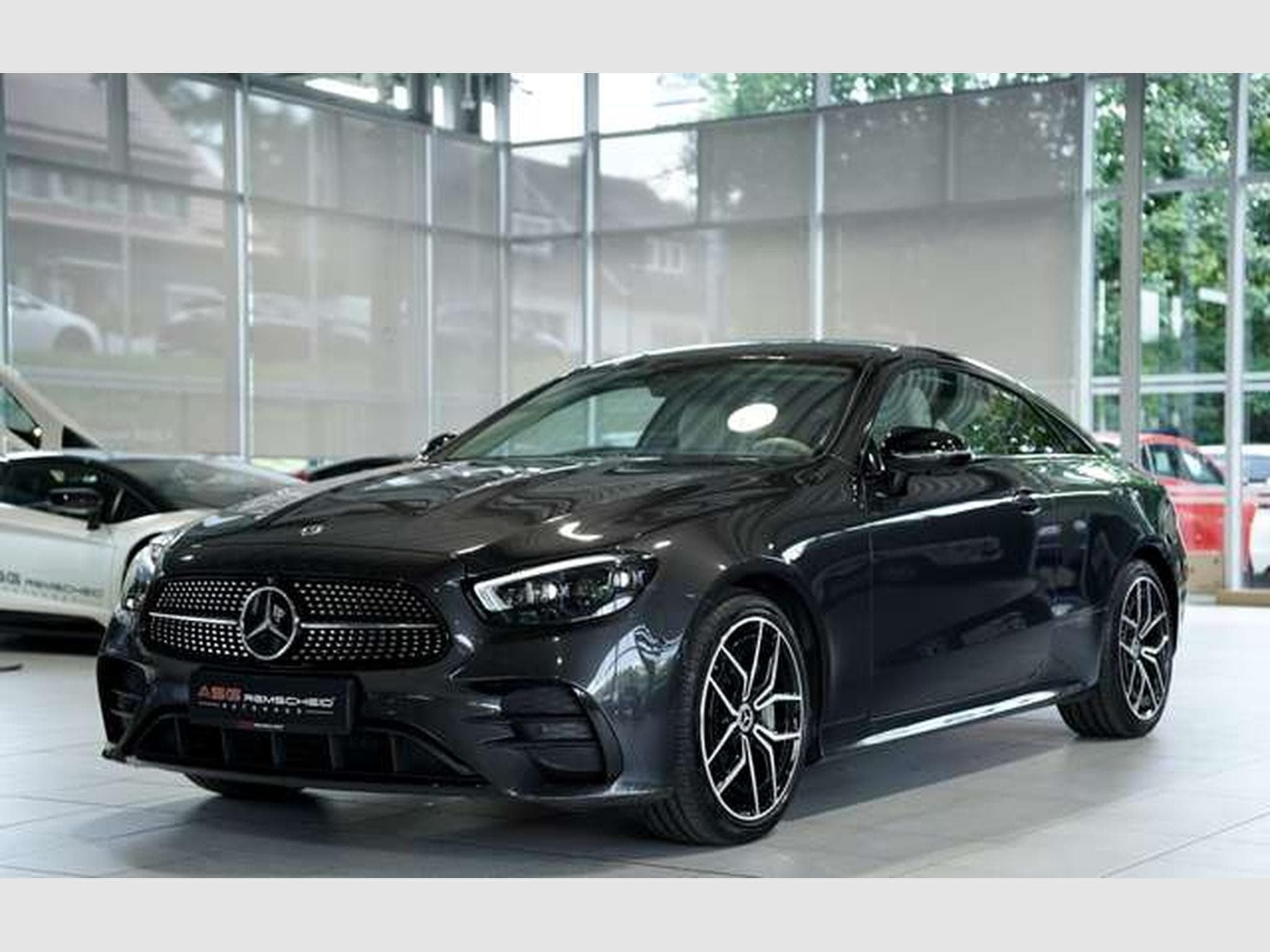Mercedes E 300 Coupé AMG Line *BURM *LUFT *Night *Memory (2021) - Photo 5