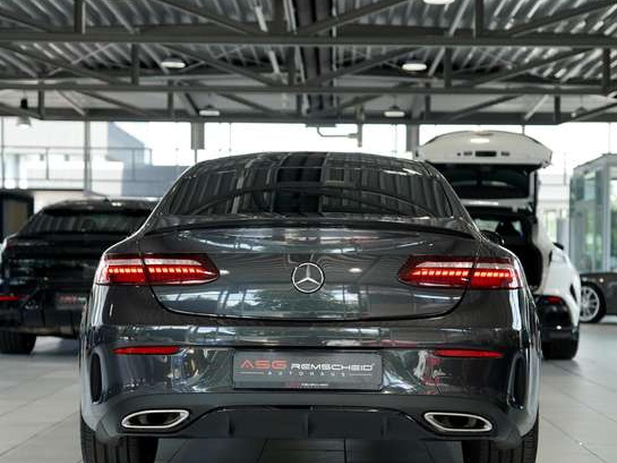 Mercedes E 300 Coupé AMG Line *BURM *LUFT *Night *Memory (2021) - Photo 9