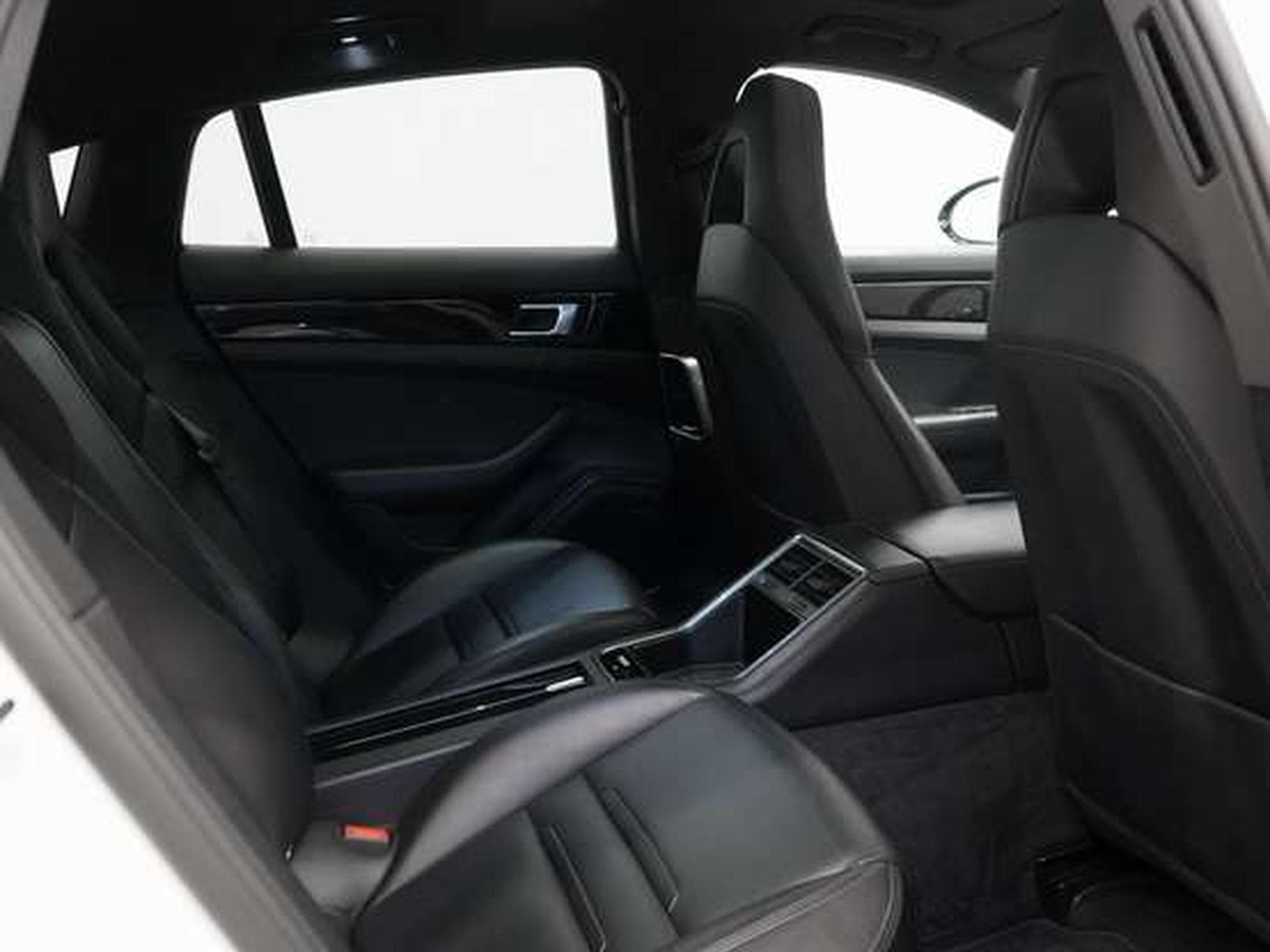 Porsche Panamera 4 *LUFT *BOSE*21Zoll *ACC *Pano *PDLS* (2017) - Photo 17