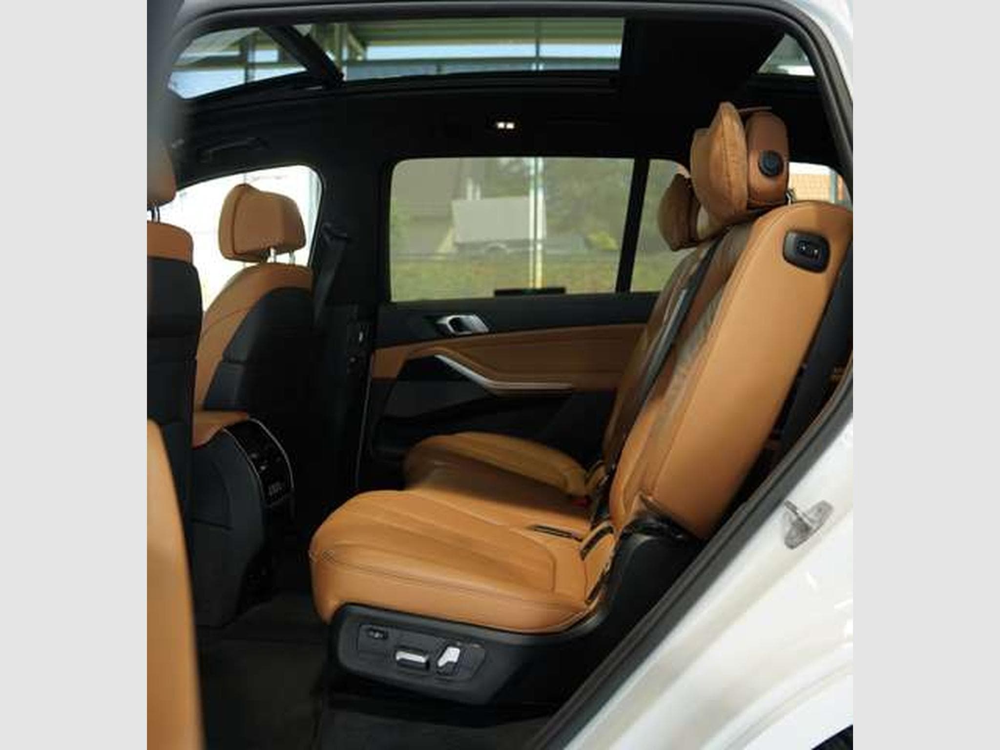 BMW X7 M d 1.Hand *ACC *HUD *AHK *H&K *Memory (2019) - Photo 24