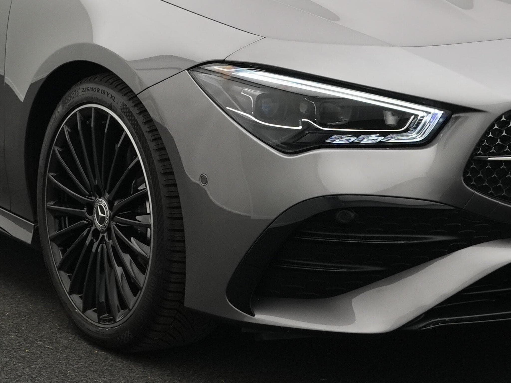 Mercedes CLA 200 AMG-Line Cpe Multi+Kamera+Night+19" (2025) - Foto 7