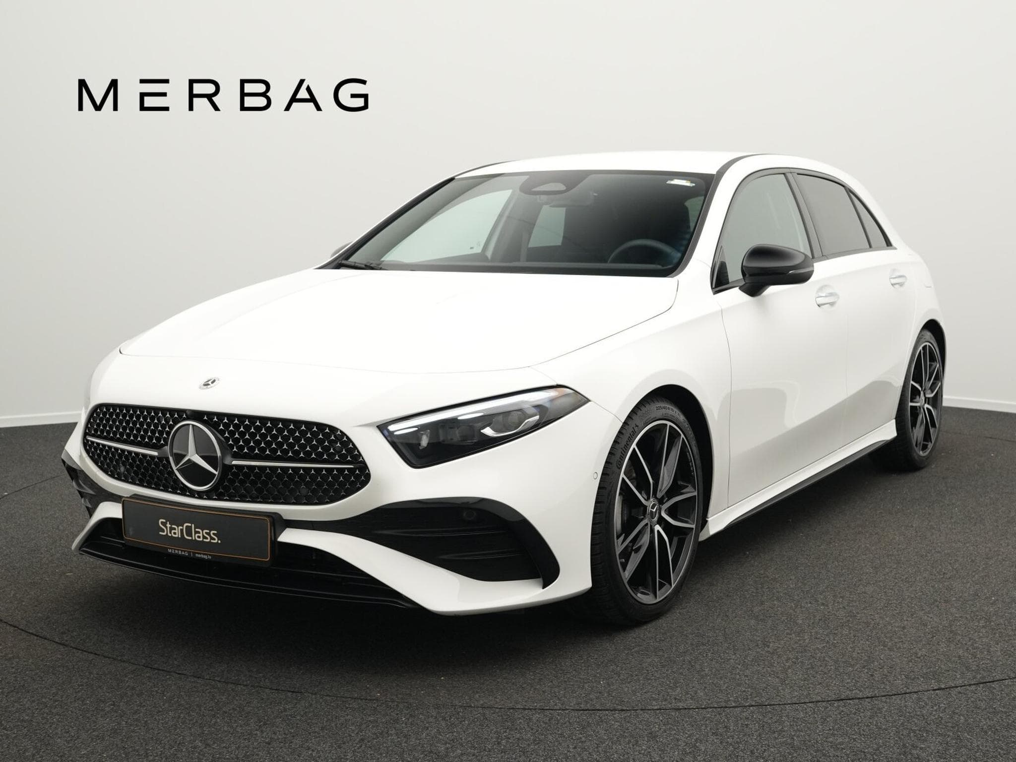 Mercedes A 200 AMG-Line Multi+Kamera+Night+19" (2025) - Foto 1