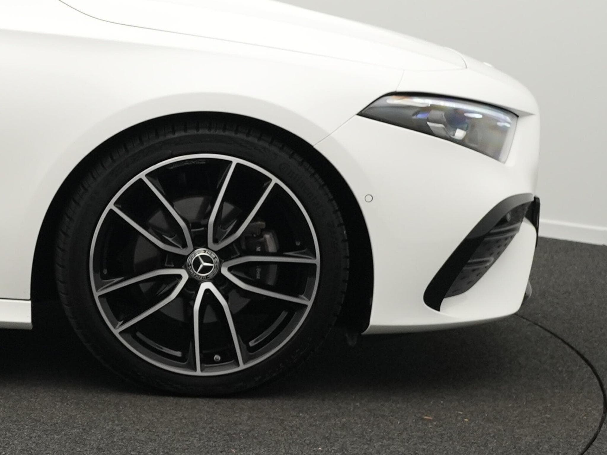 Mercedes A 200 AMG-Line Multi+Kamera+Night+19" (2025) - Foto 6