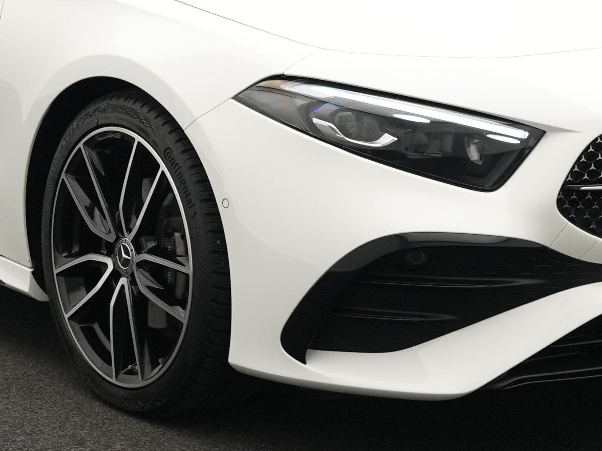 Mercedes A 200 AMG-Line Multi+Kamera+Night+19" (2025) - Foto 7