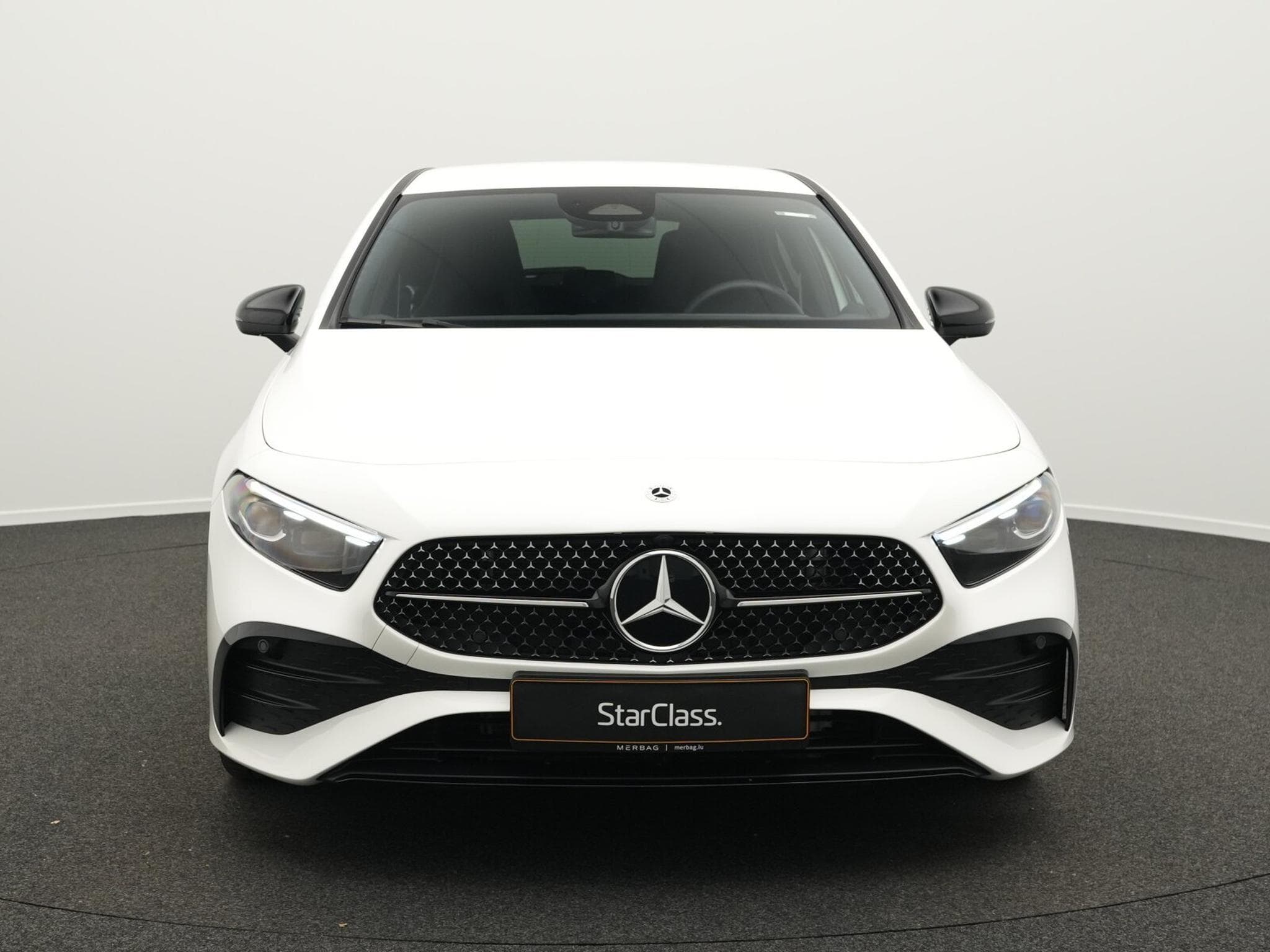 Mercedes A 200 d AMG-Line MUlti+Kamera+Night+19" (2025) - Foto 2