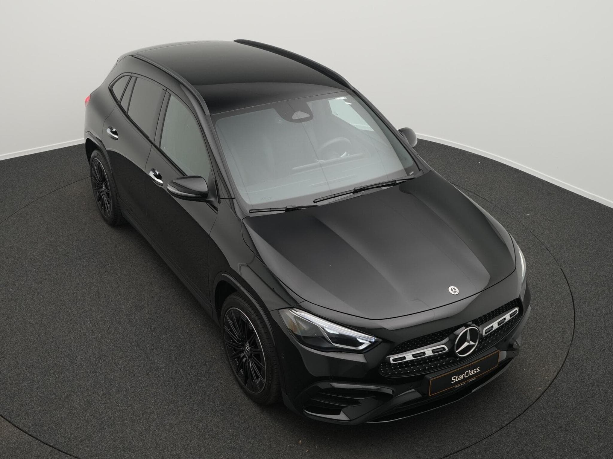 Mercedes GLA 200 d AMG-Line Multi+Kamera+Night+20"+AHK (2025) - Foto 10