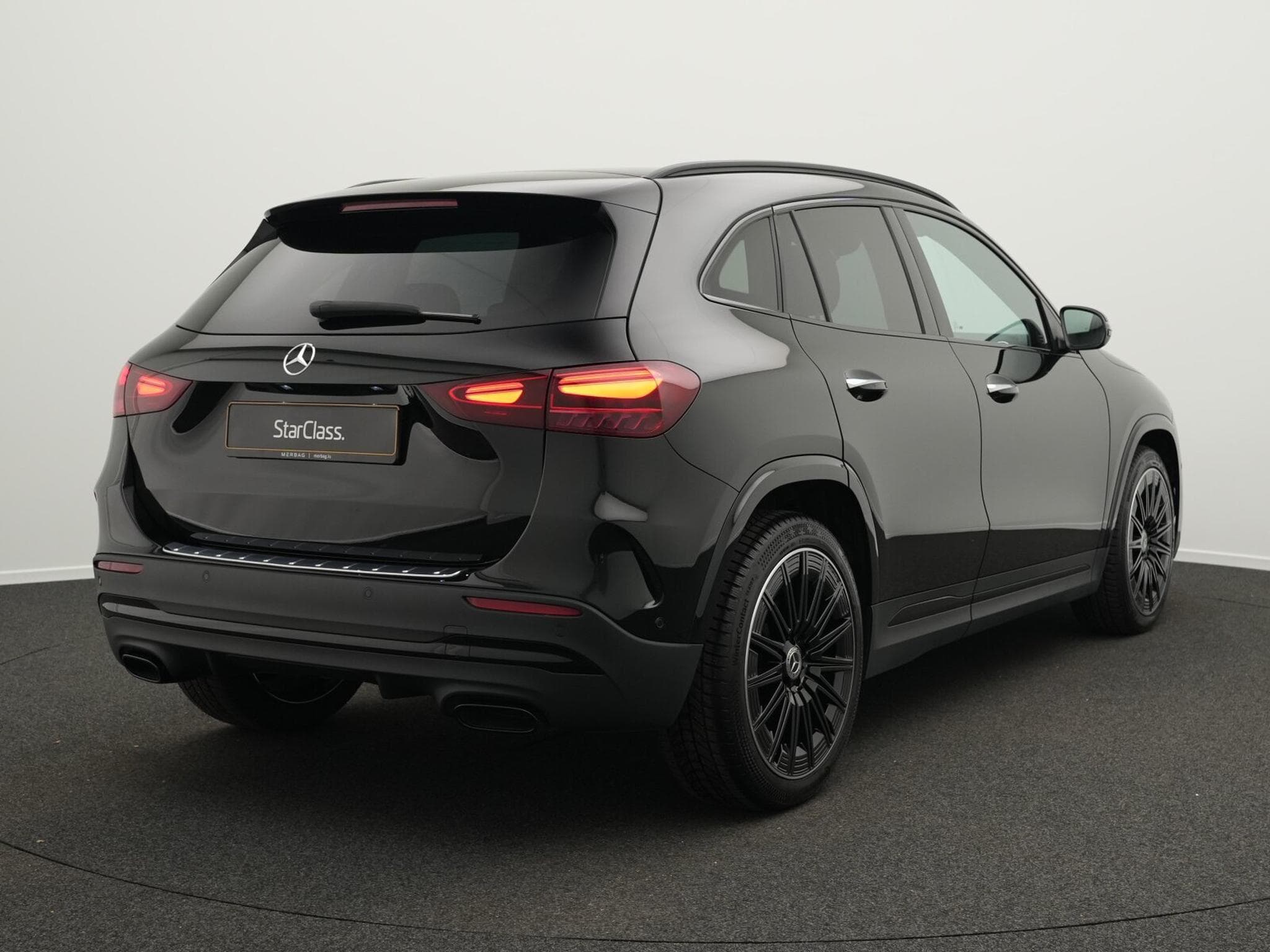 Mercedes GLA 200 d AMG-Line Multi+Kamera+Night+20"+AHK (2025) - Foto 3