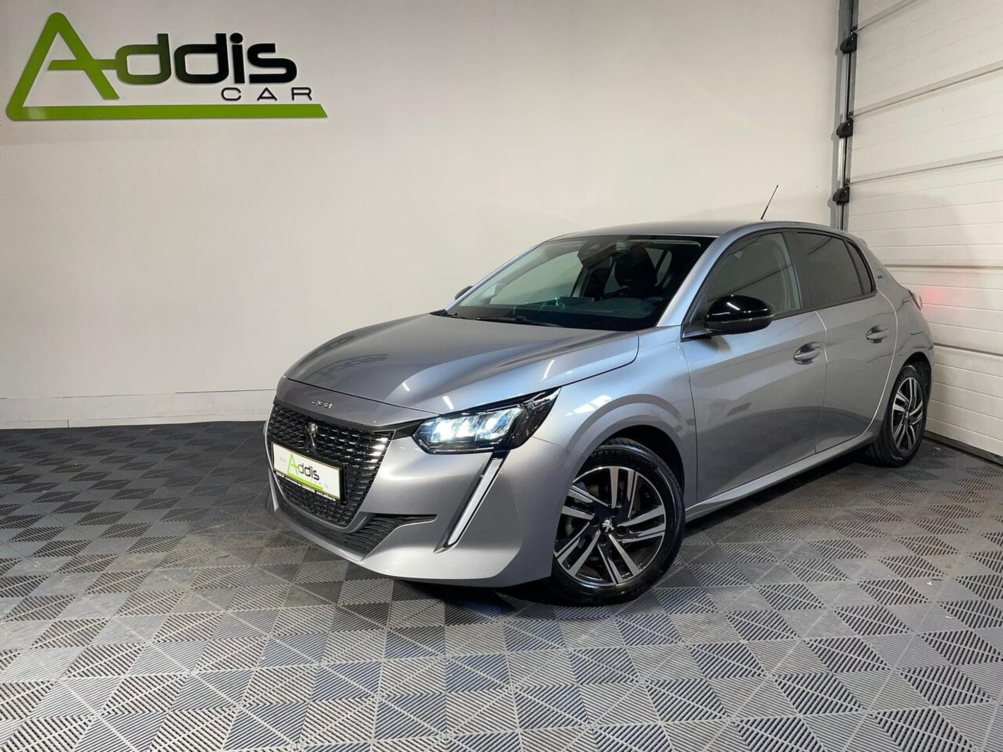 Peugeot 208 1.2 ESSENCE 75 CV STYLE CARPLAY 5P (2024) - Photo 1