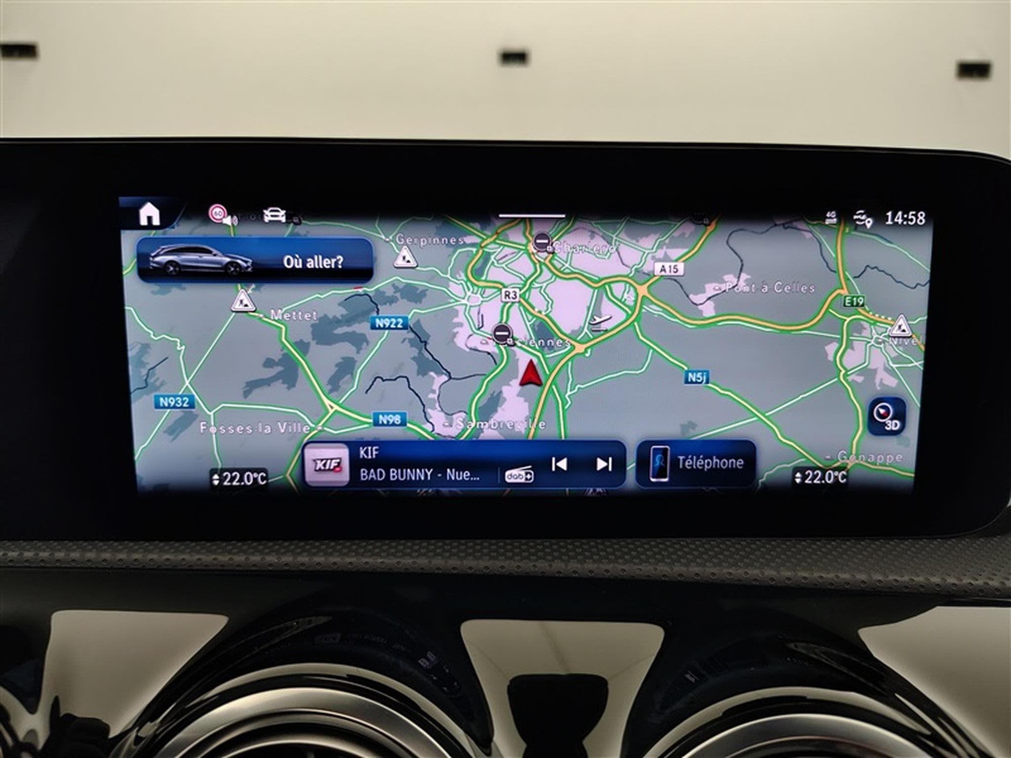Mercedes CLA 180 CLA 2.0D **AMG/AUTO/PANO/NAVI/ALCANTARA /FULL LED** (2025) - Photo 11