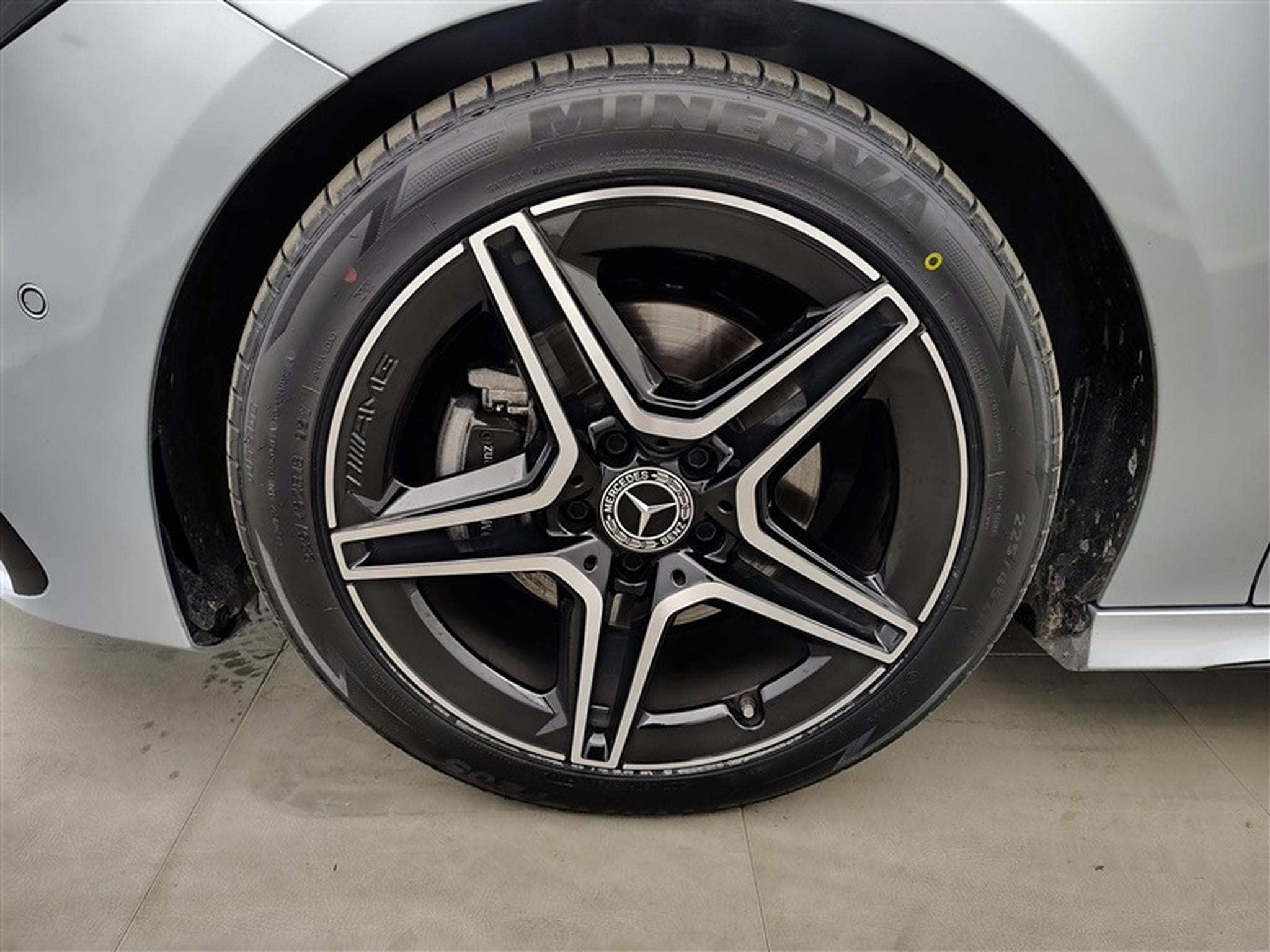 Mercedes CLA 180 CLA 2.0D **AMG/AUTO/PANO/NAVI/ALCANTARA /FULL LED** (2025) - Photo 6