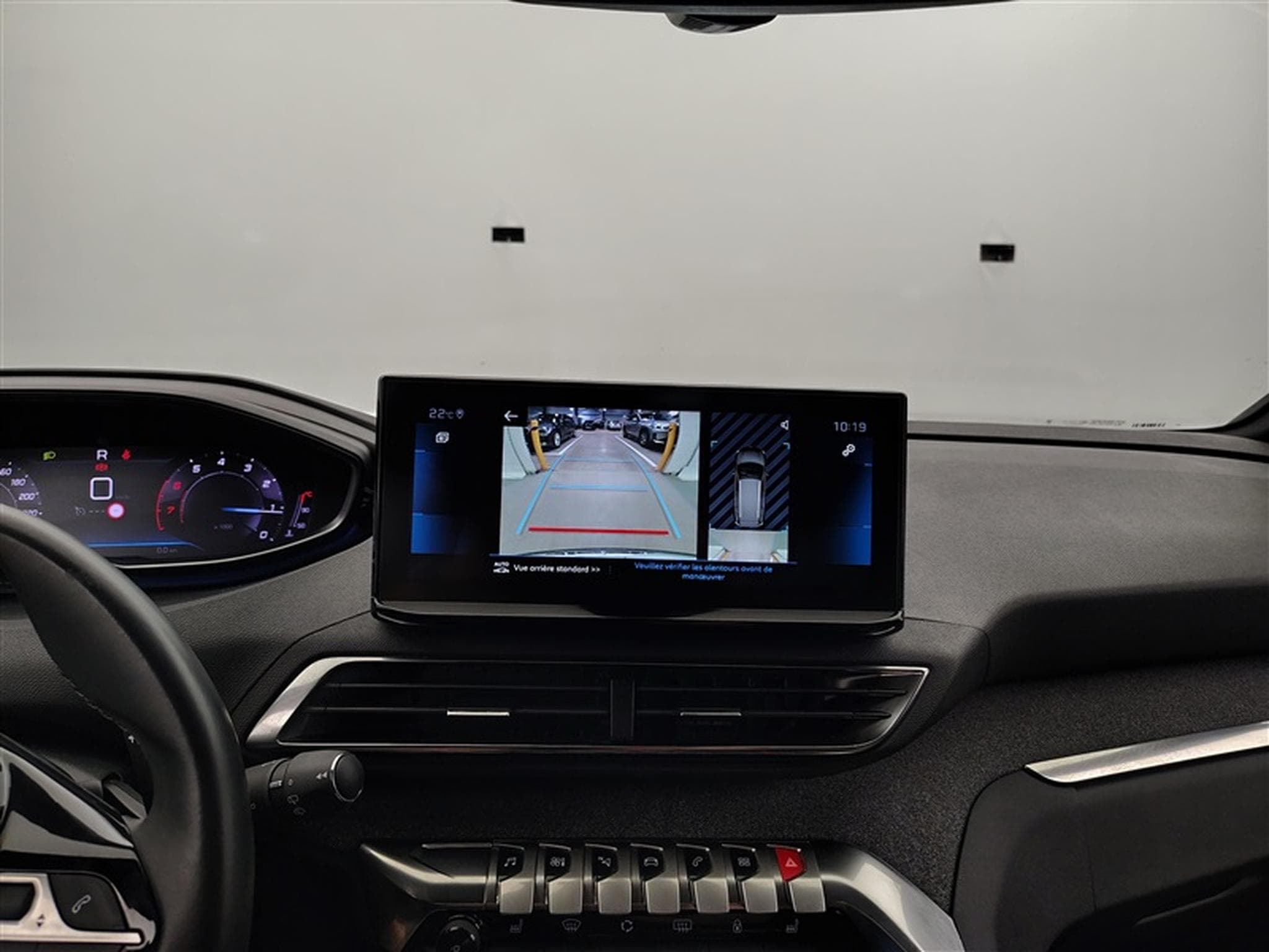 Peugeot 5008 1.2 PureTech 130Cv EAT8 Allure Pack 7PL / NAVI / CARPLAY (2023) - Photo 18