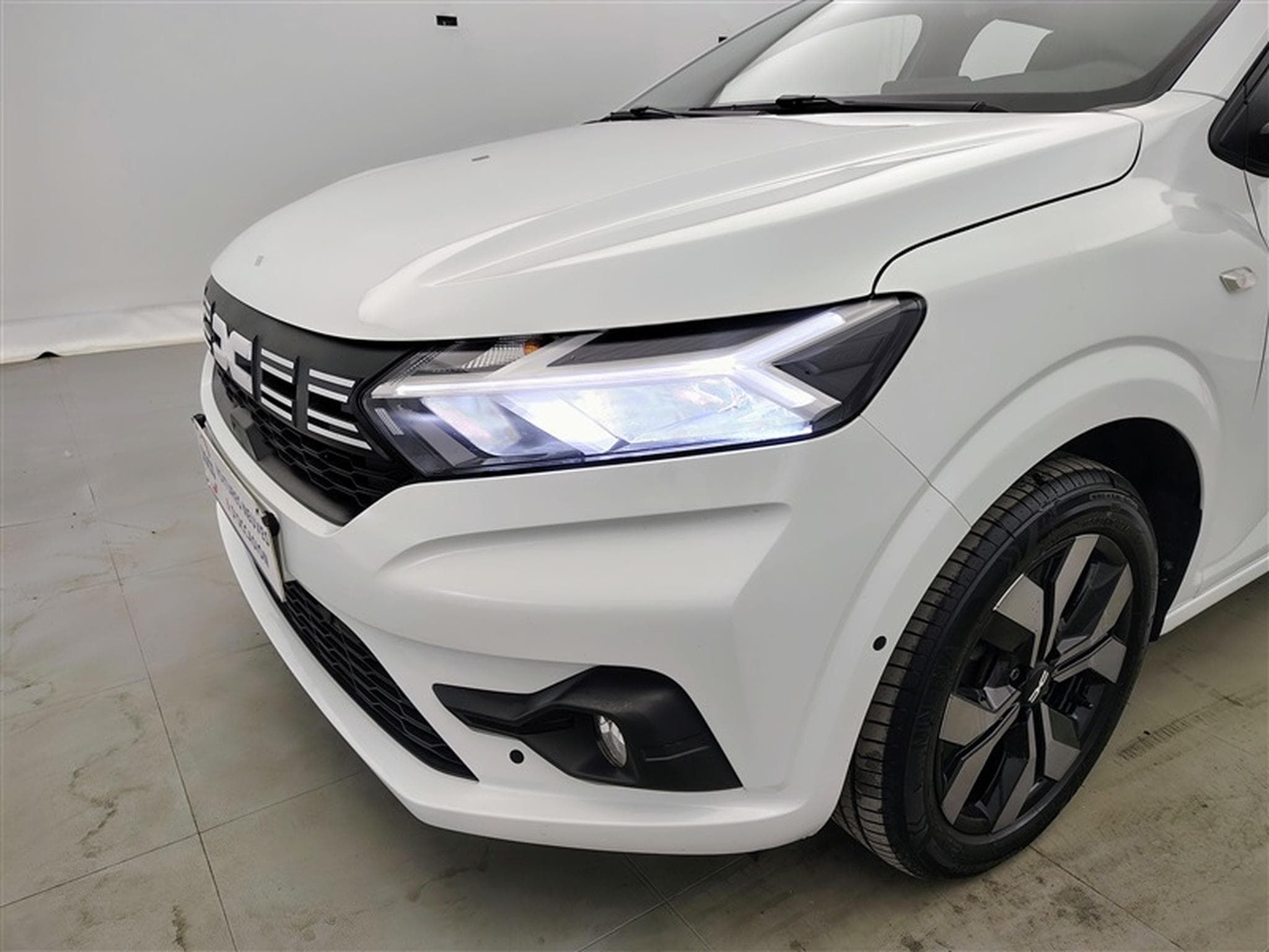 Dacia Sandero 1.0 TCe Journey CARPLAY / FULL LED / PDC AV-AR (2025) - Photo 14