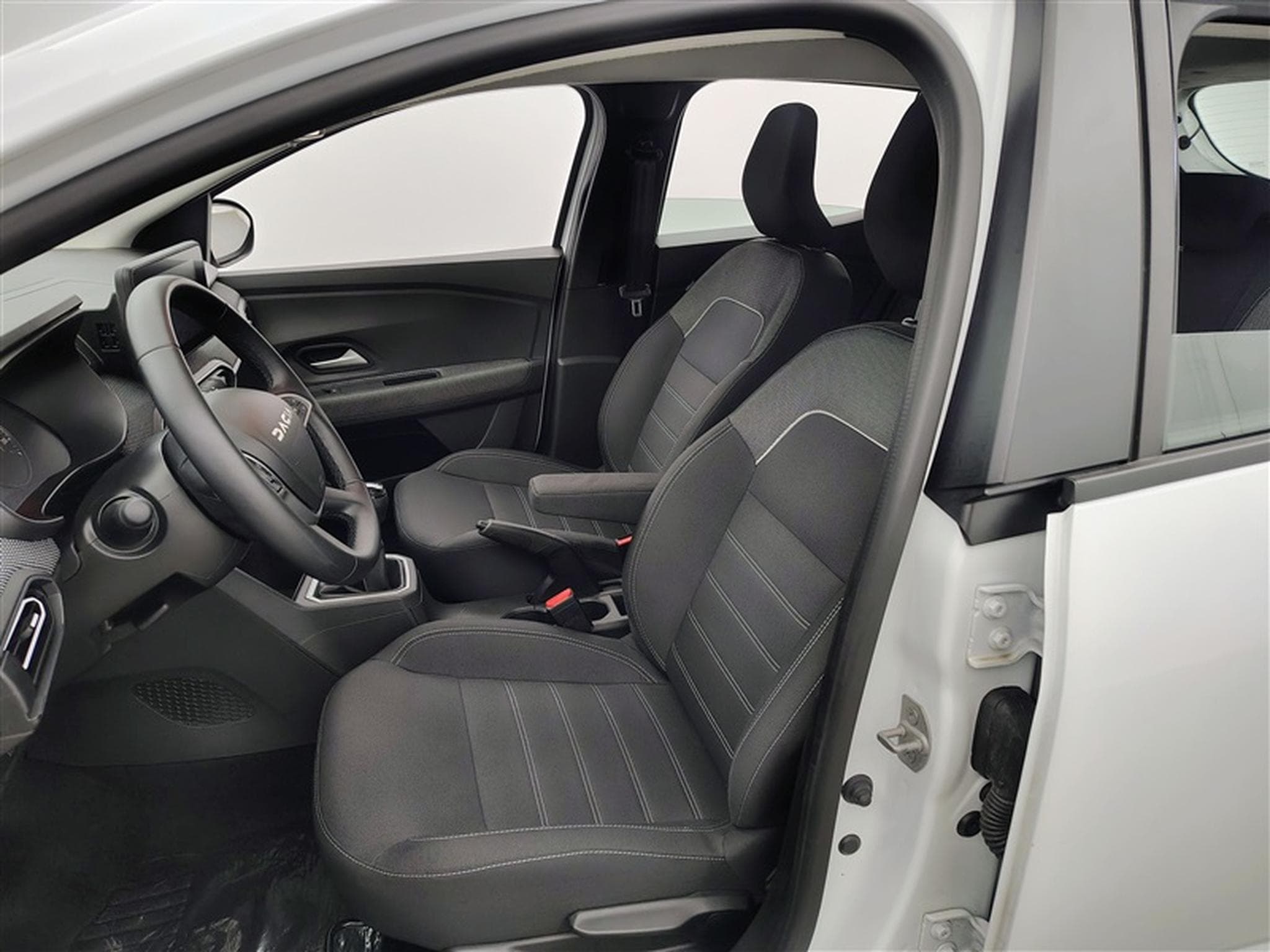 Dacia Sandero 1.0 TCe Journey CARPLAY / FULL LED / PDC AV-AR (2025) - Photo 6