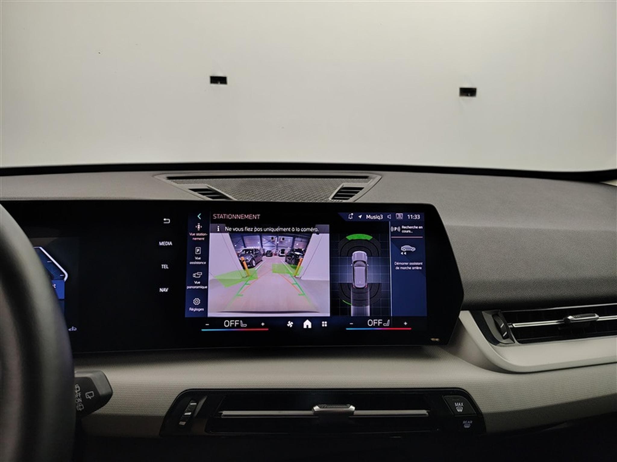 BMW X1 2.0 dA sDrive18 Cuir / Navi / Led (2024) - Photo 18