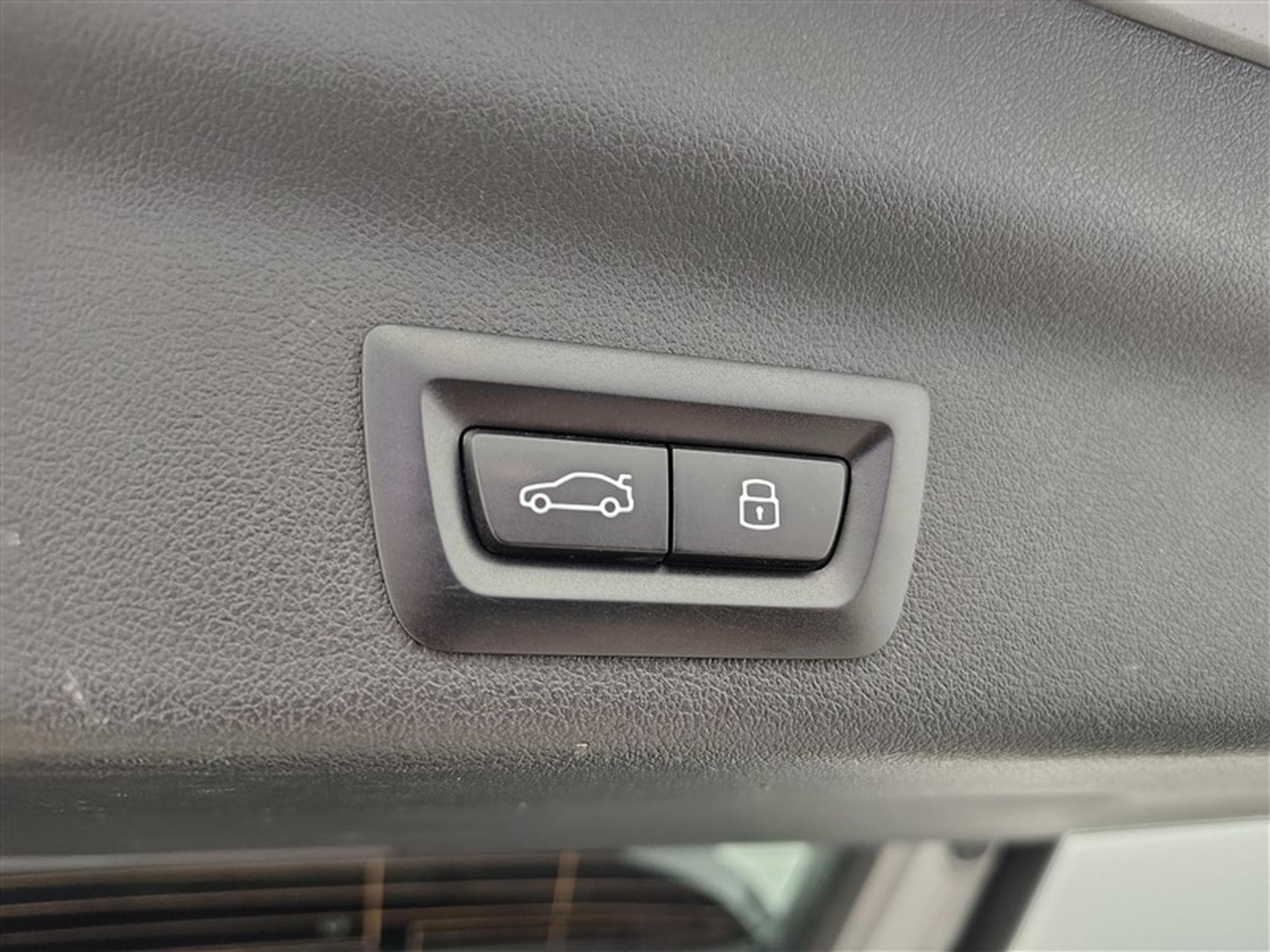 BMW X1 2.0 dA sDrive18 Cuir / Navi / Led (2024) - Photo 19