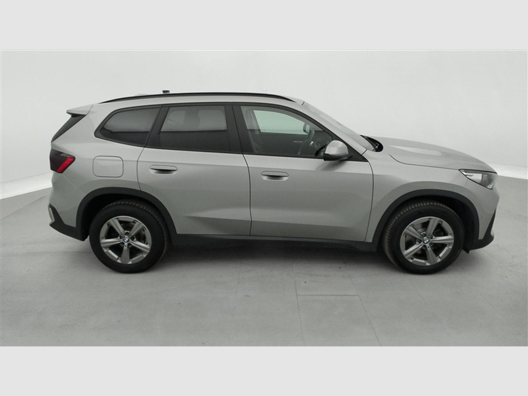 BMW X1 2.0 dA sDrive18 Cuir / Navi / Led (2024) - Photo 25