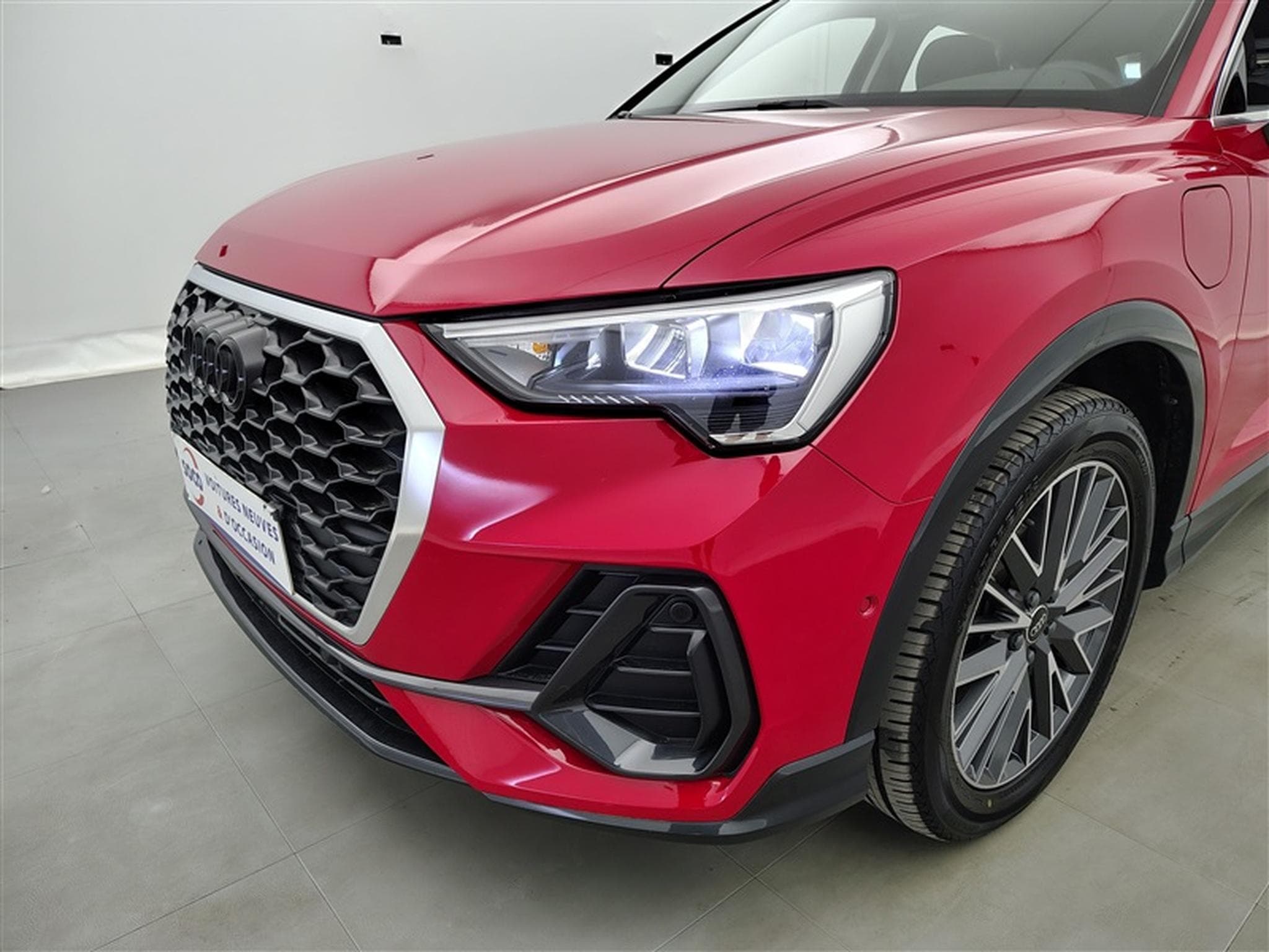 Audi Q3 Sportback PHEV 45 TFSIe S-tronic 180 NAVI / FULL LED (2023) - Photo 15