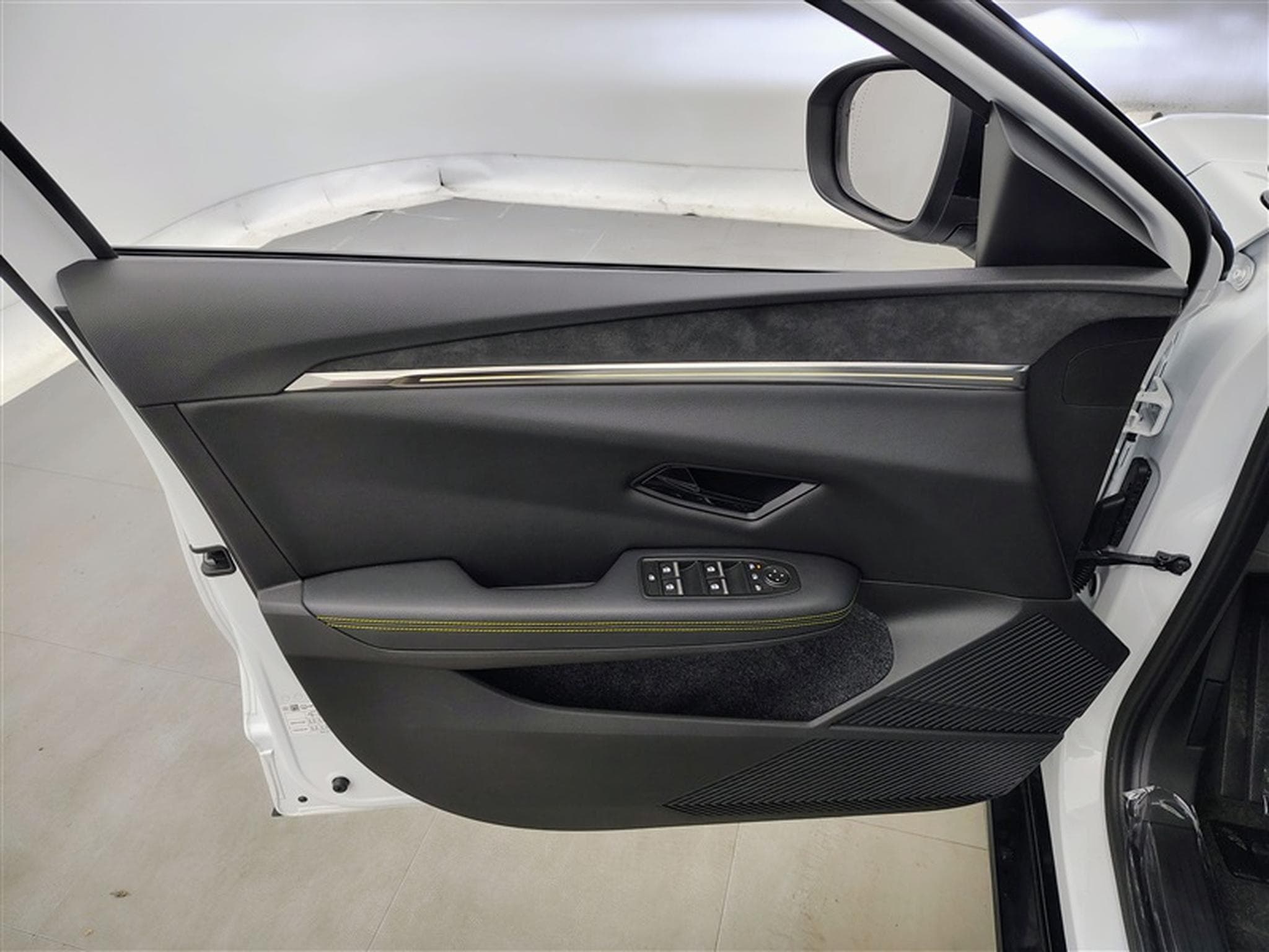 Renault Megane e-Megane E-Tech 40 kWh Evolution R130 (2023) - Photo 17