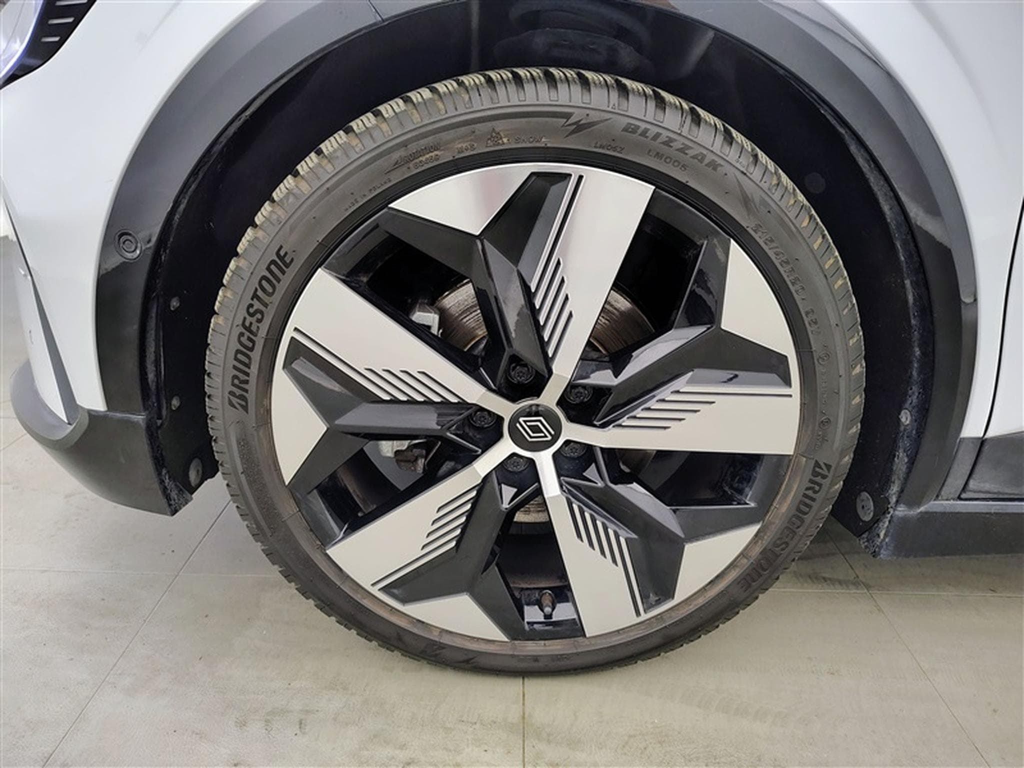 Renault Megane e-Megane E-Tech 40 kWh Evolution R130 (2023) - Photo 6