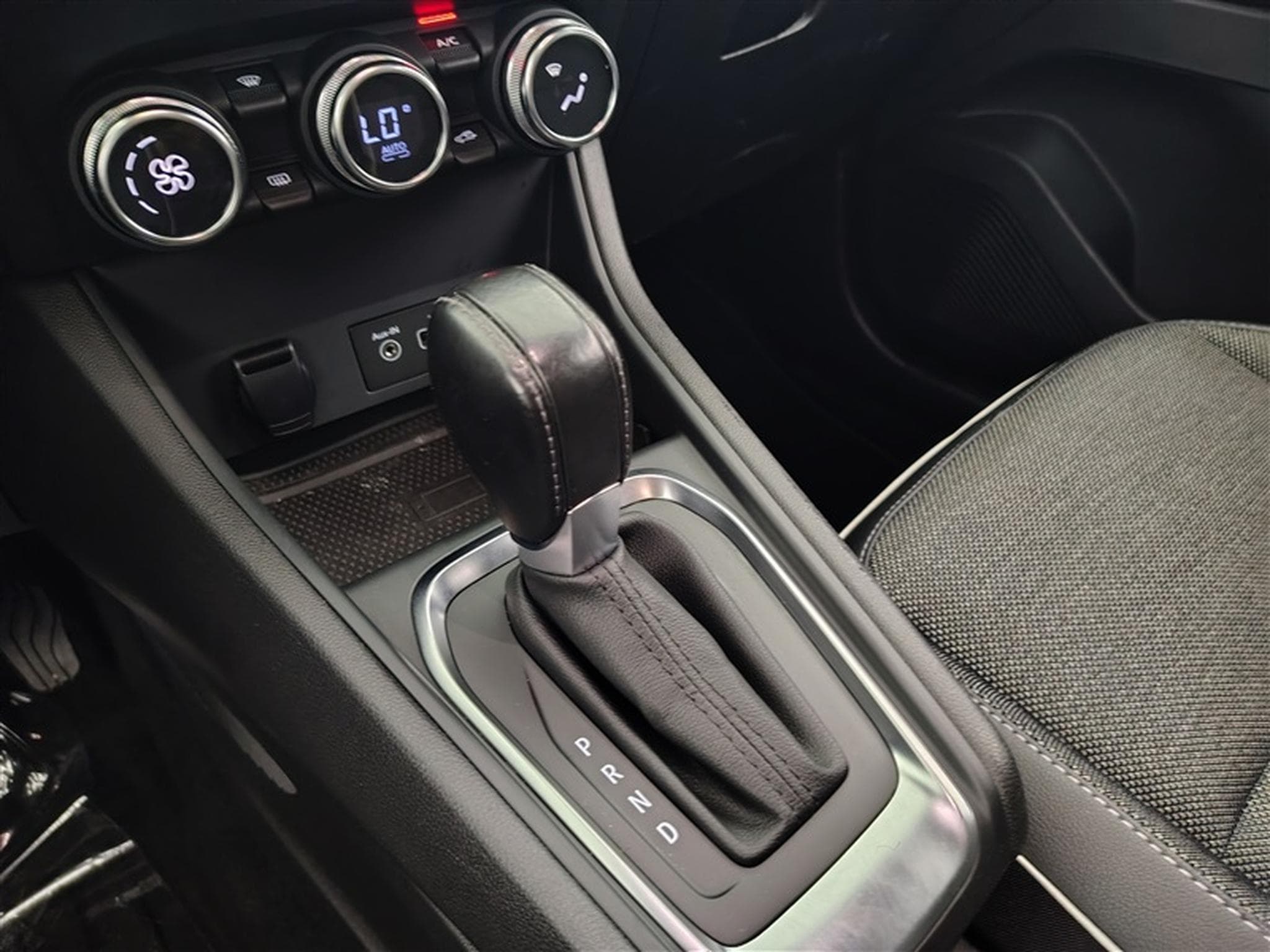 Renault Captur 1.33 TCe Intens EDC Navi / Led / PDC av+ar (2022) - Photo 12