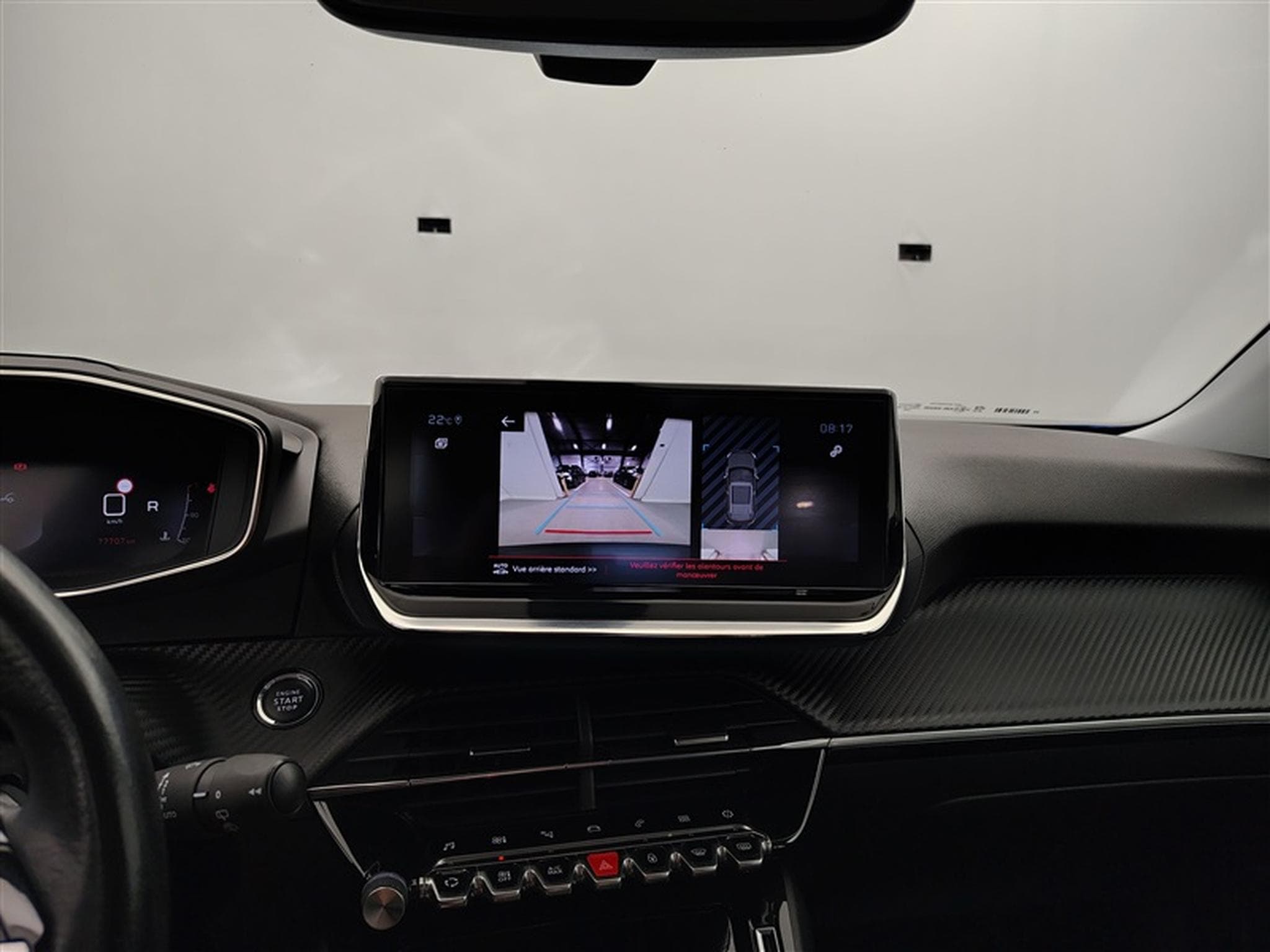 Peugeot 2008 1.2 PureTech 130Cv EAT8 Allure NAVI / CAMERA / ALU (2020) - Photo 18