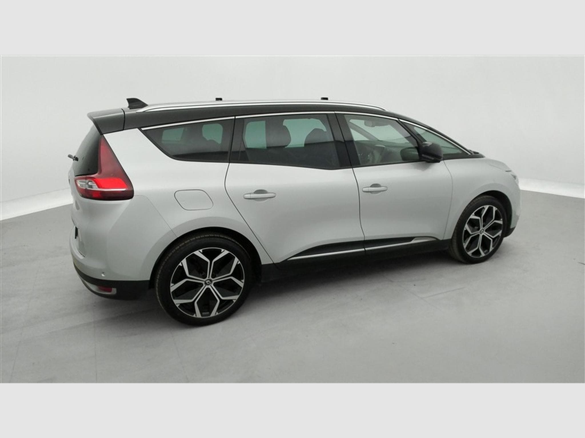 Renault Scenic 1.33 TCe Limited 3 GPF (2023) - Photo 25