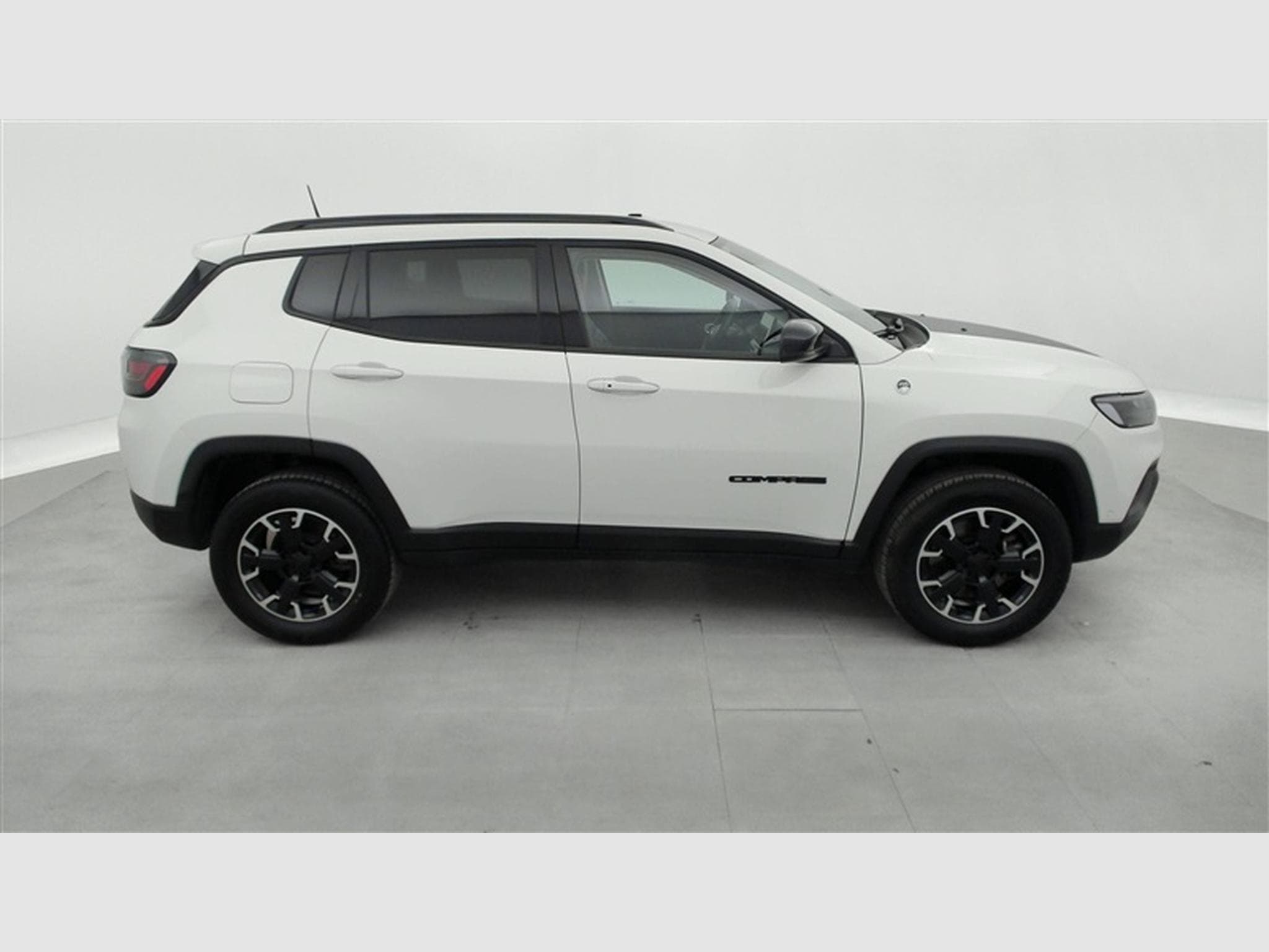 Jeep Compass PHEV 1.3 Turbo eAWD Trailhawk (2023) - Photo 24