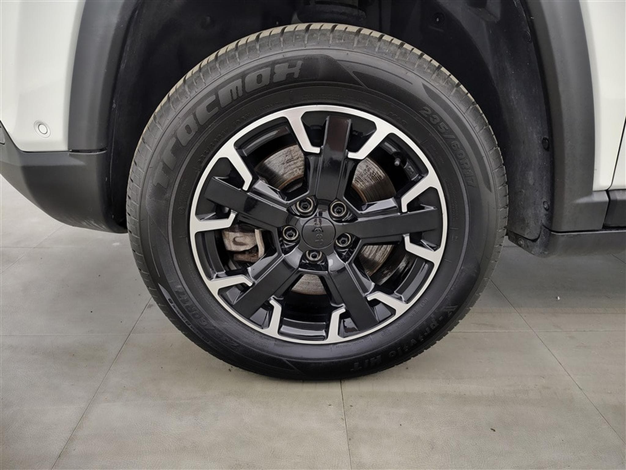 Jeep Compass PHEV 1.3 Turbo eAWD Trailhawk (2023) - Photo 6