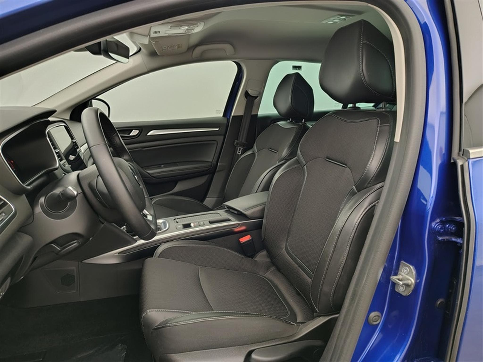 Renault Megane Mégane 1.33 TCe Techno EDC Navi / Led / PDC+Caméra (2023) - Photo 7
