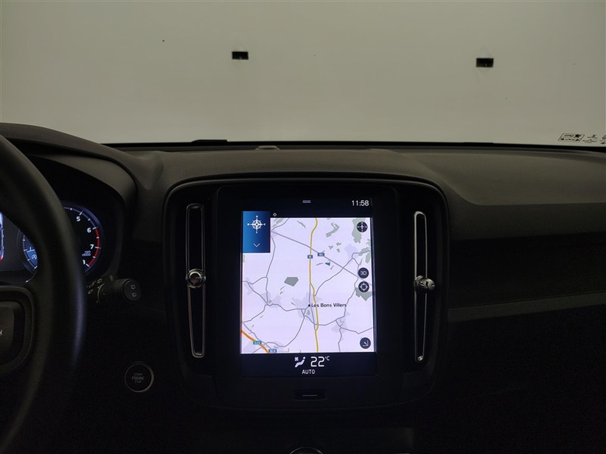 Volvo XC40 1.5 T2 Momentum Core NAVI/FULL LED/JA/PDC (2022) - Photo 11