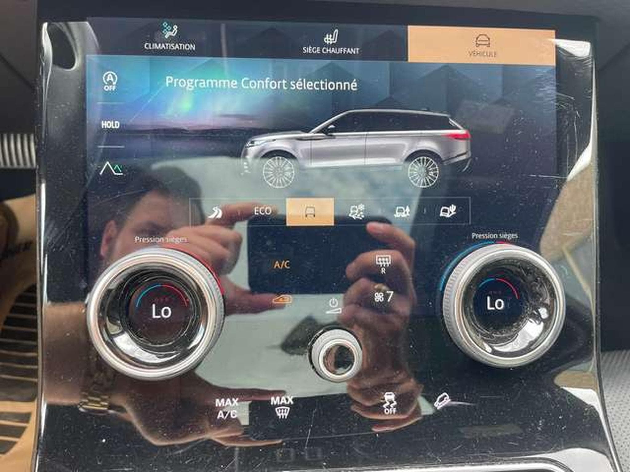Land-Rover Range Rover Velar 2.0 R-Dynamic 4x4 Auto. (2022) - Photo 21