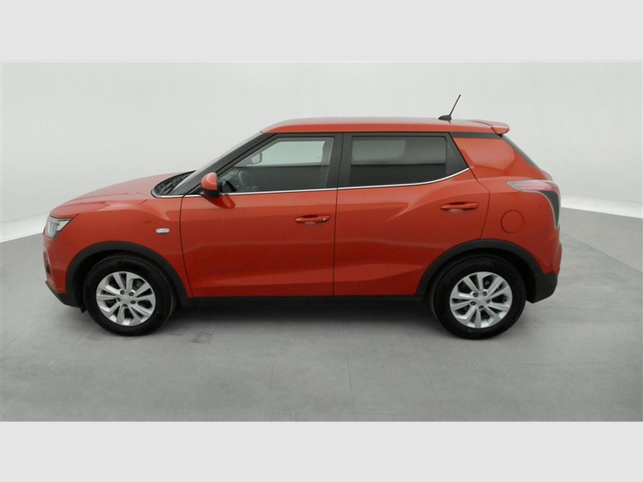 SsangYong Tivoli 1.5 T-GDI 2WD Amber (2021) - Foto 3