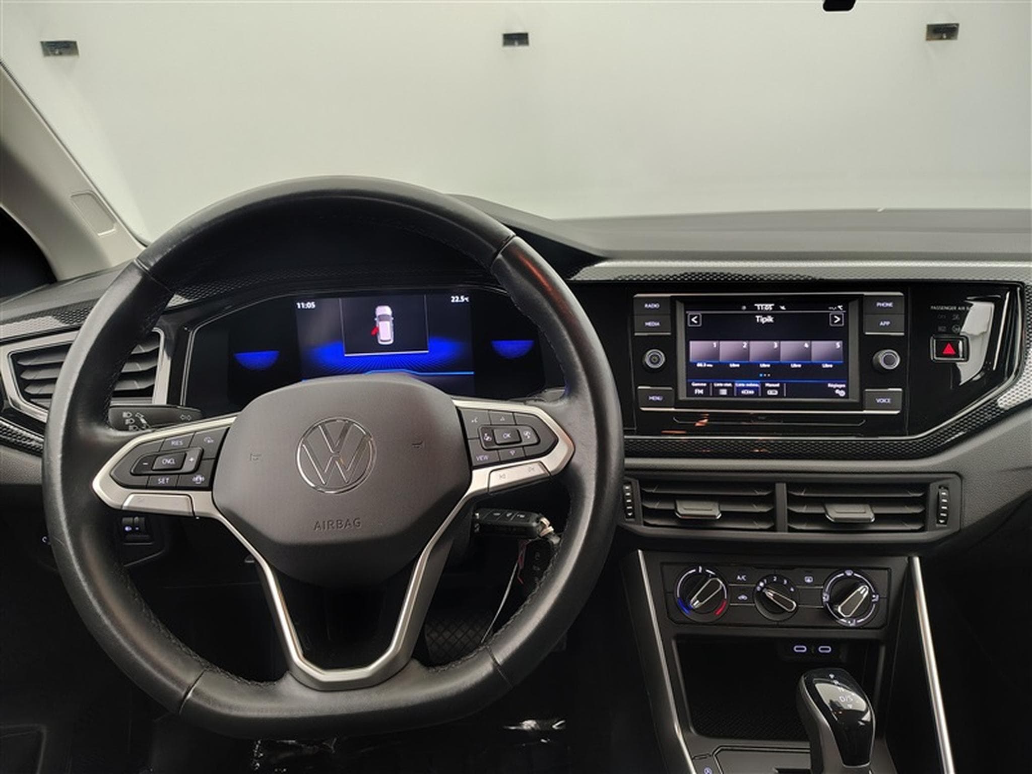 VW Polo 1.0 TSI 95Cv DSG Life CARPLAY/LED/PDC/BT (2022) - Photo 9