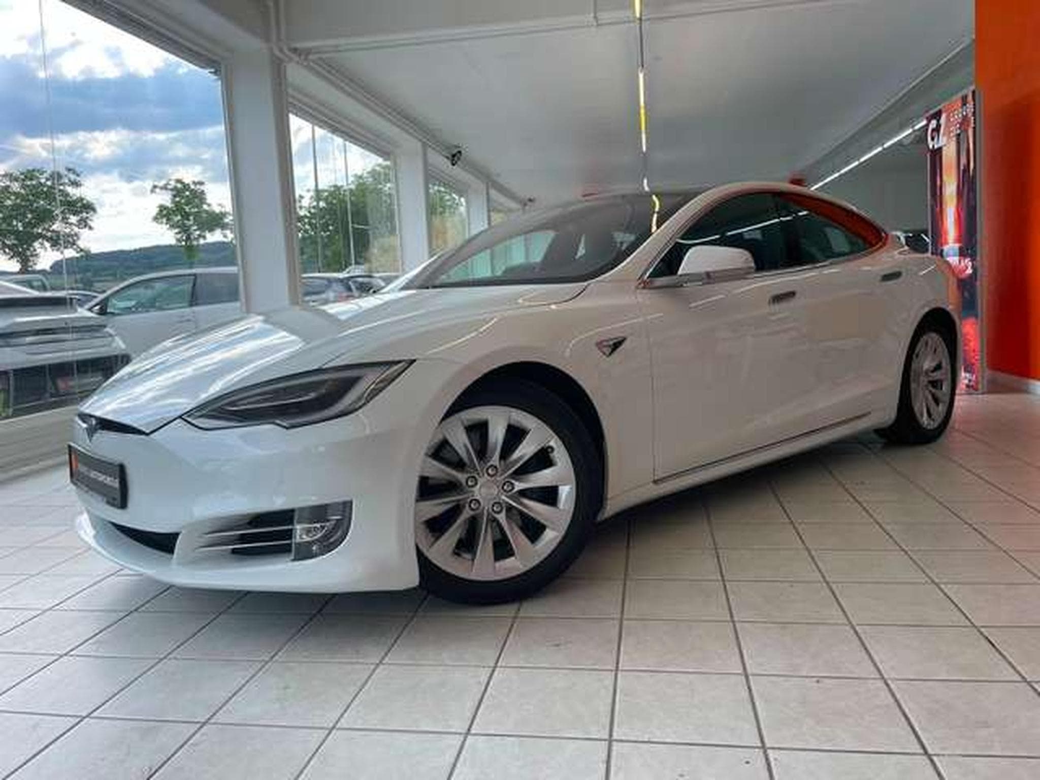 Tesla Model S GARANTIE JUSQU'A 36 MOIS (2020) - Photo 2